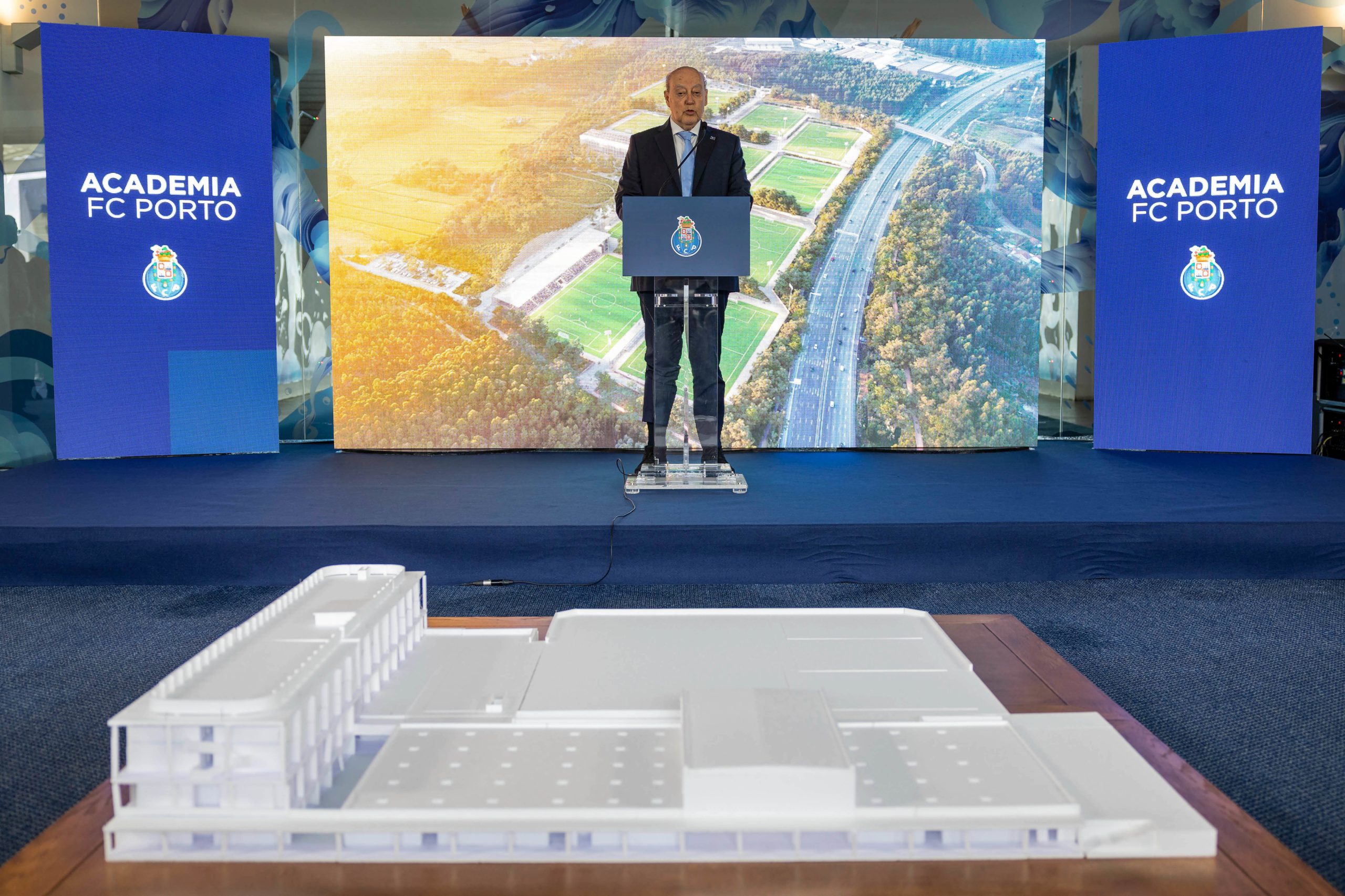 Pinto da Costa recusa encarar futura academia do FC Porto como trunfo eleitoral