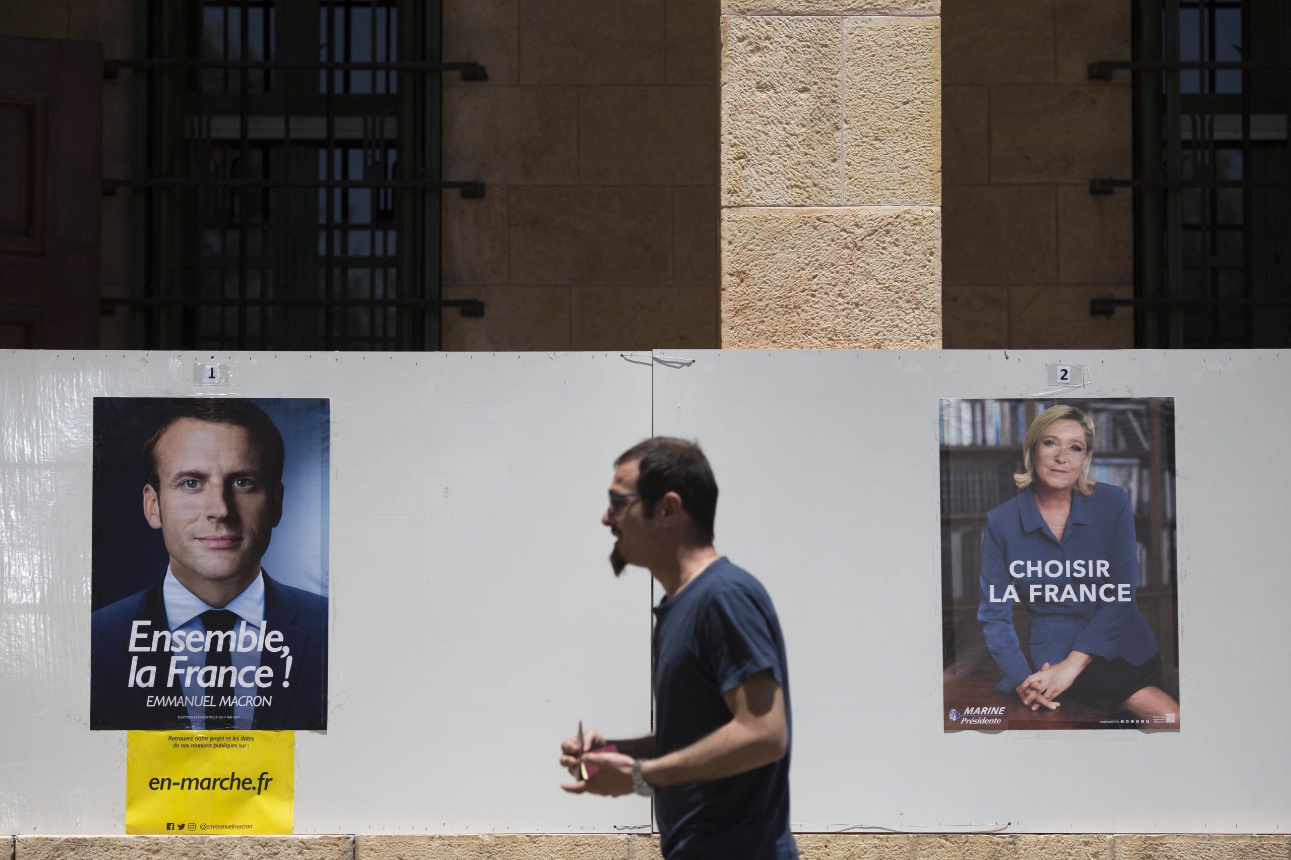 Partidos de Macron e Le Pen praticamente empatados em sondagem francesa