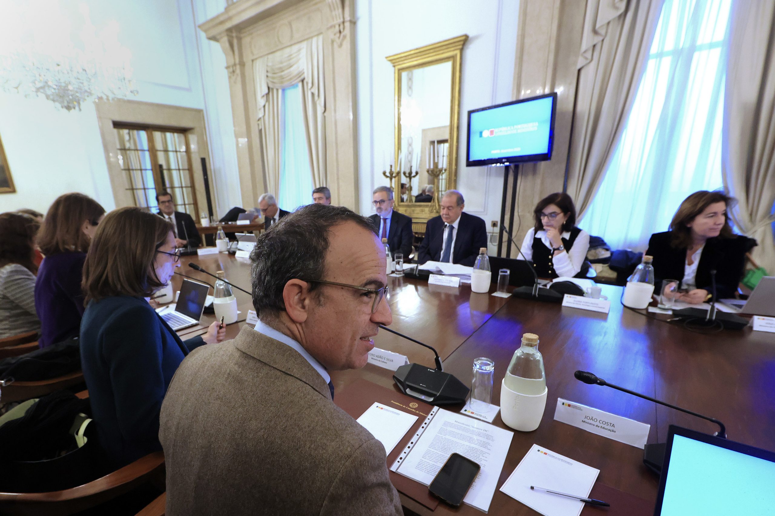 Ministro da Cultura espera que próximo Governo retome intenção de comprar a Lusa