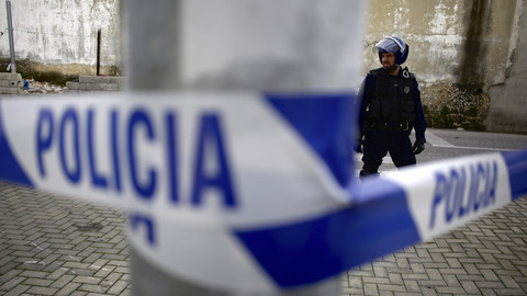 PSP detém 11 pessoas e apreende droga e armas no bairro da Ameixoeira, em Lisboa