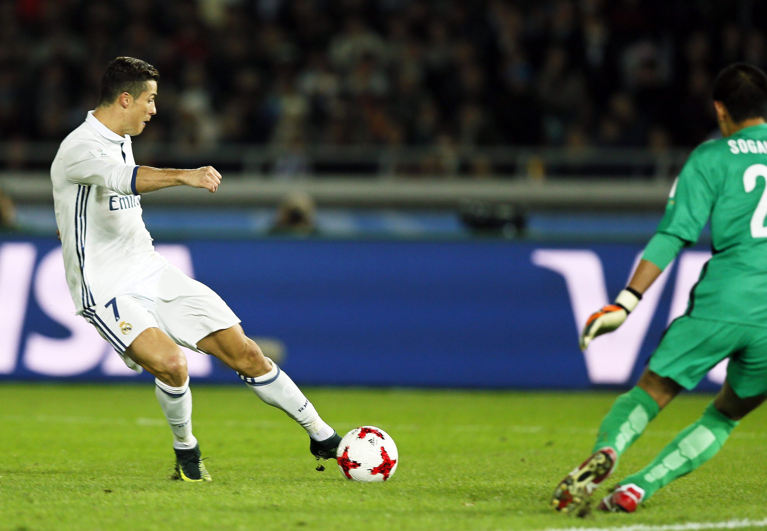 Cristiano Ronaldo pelo sétimo ano na equipa ideal do L’Équipe