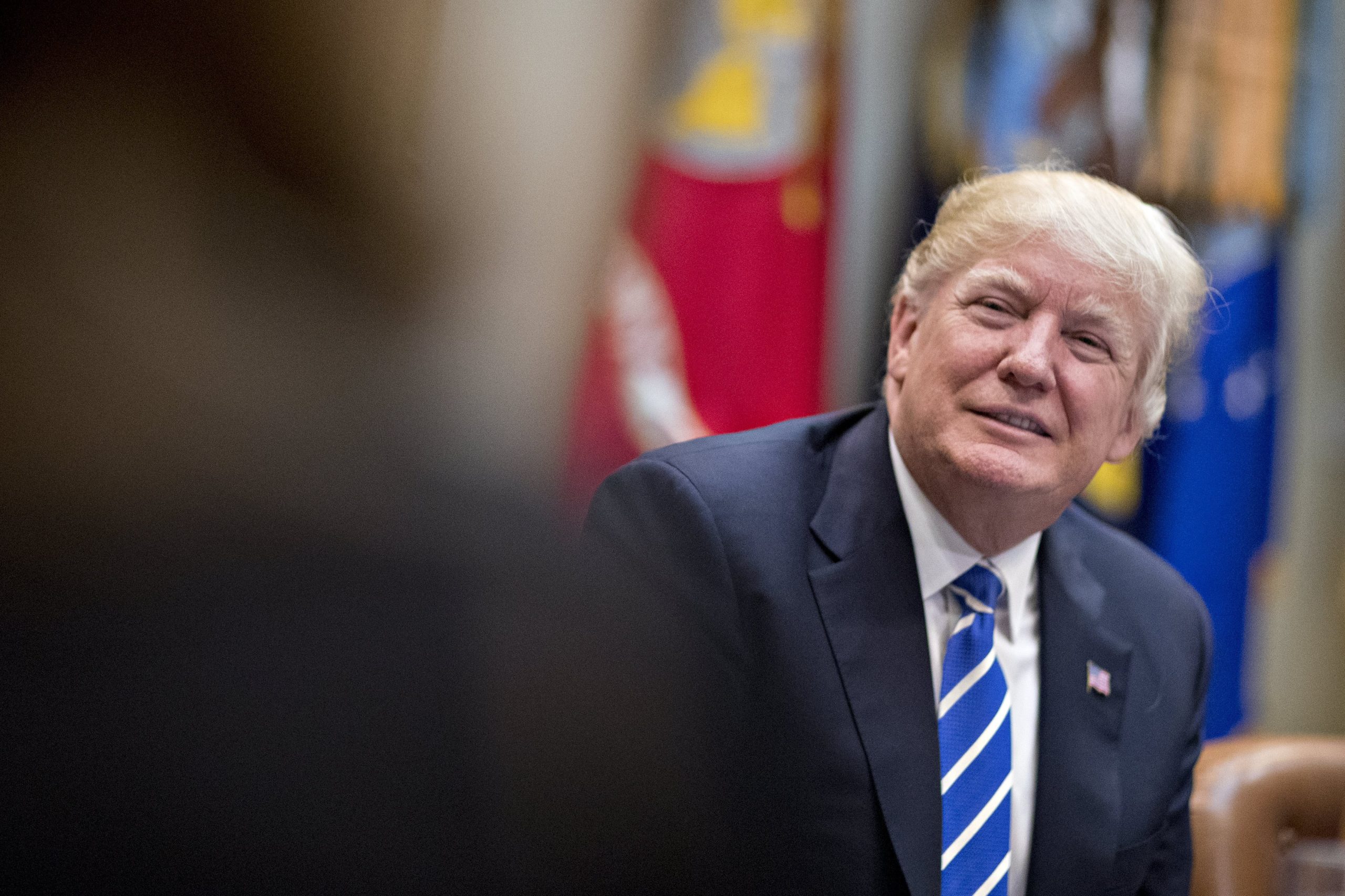 Trump felicita Emmanuel Macron