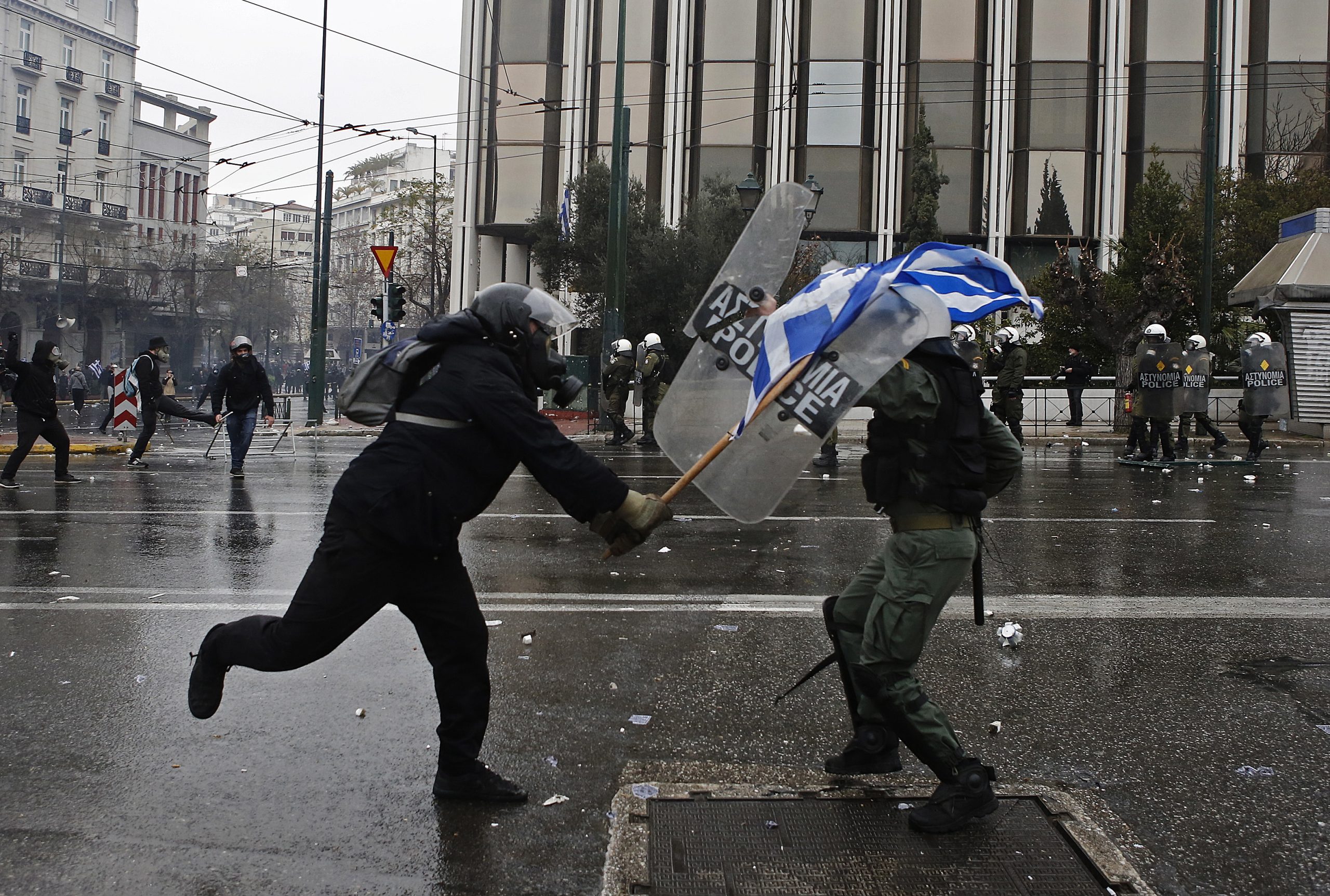 Mais de 60 mil protestam em Atenas contra acordo para alteração do nome da Macedónia