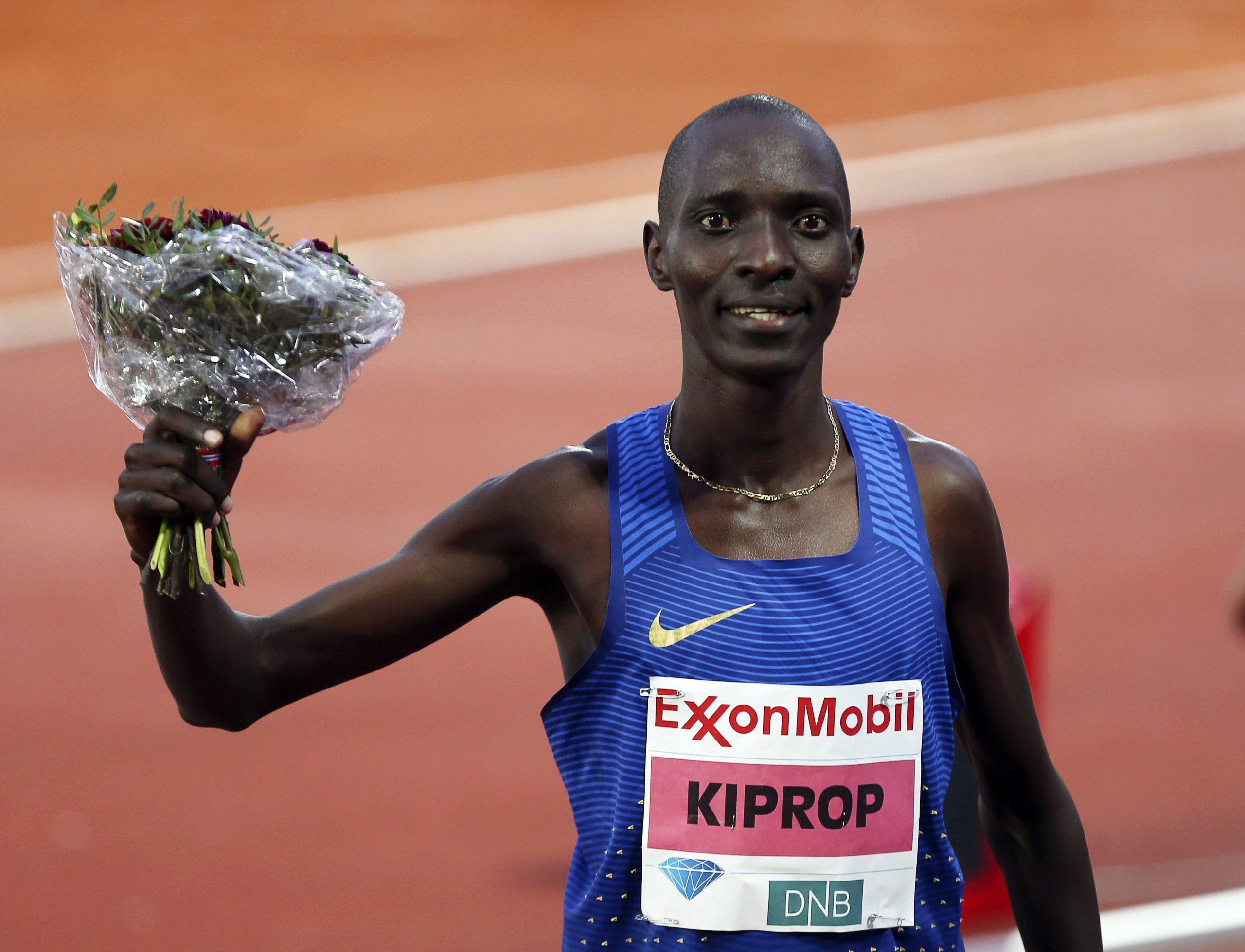 Campeão olímpico em Pequim2008 suspenso por doping