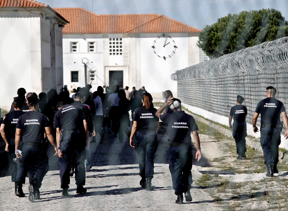 Termina hoje greve dos guardas prisionais, mas estes ameaçam parar sistema prisional novamente
