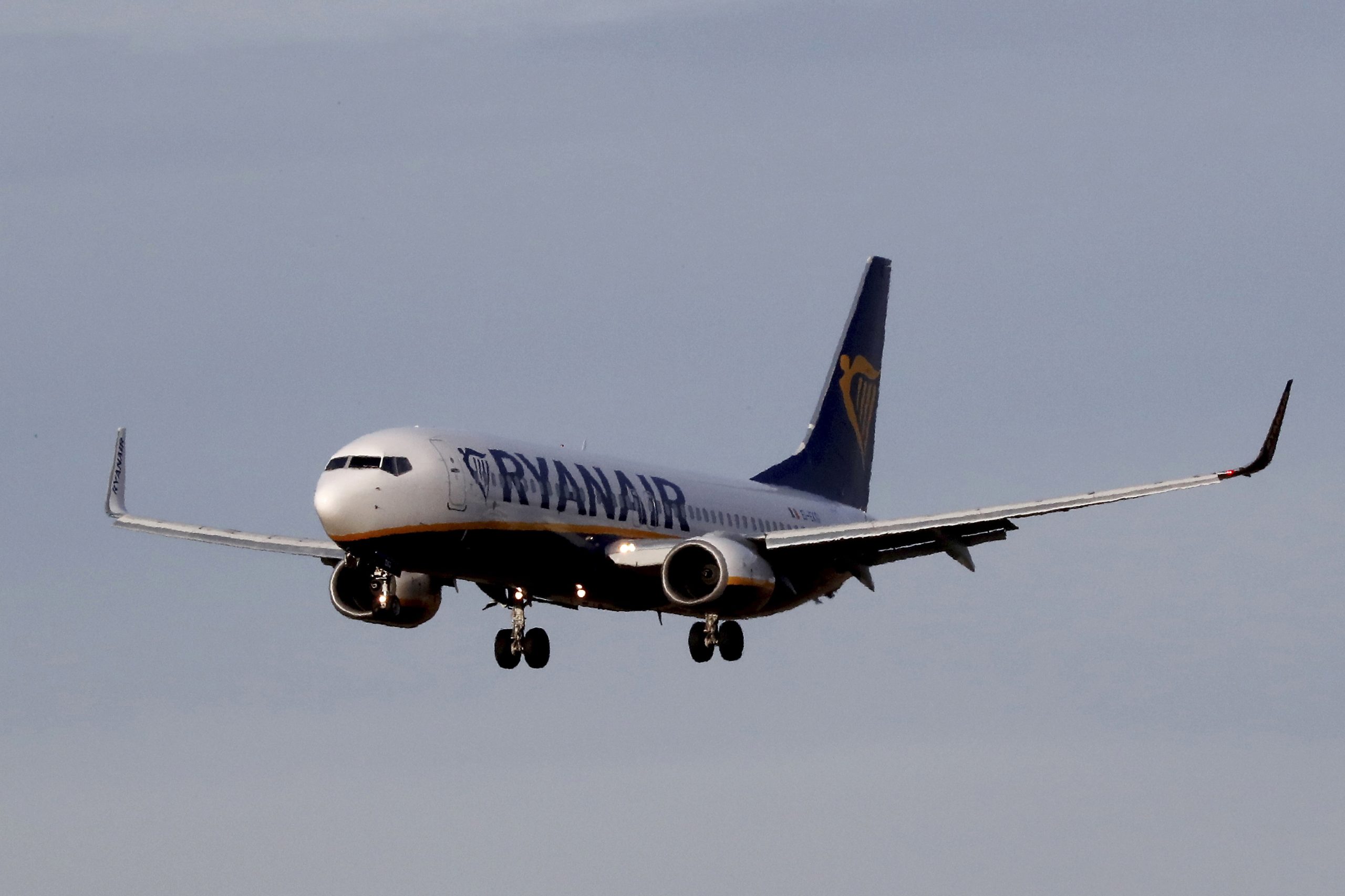 Tribunal declara ilícito despedimento de nove tripulantes da Ryanair