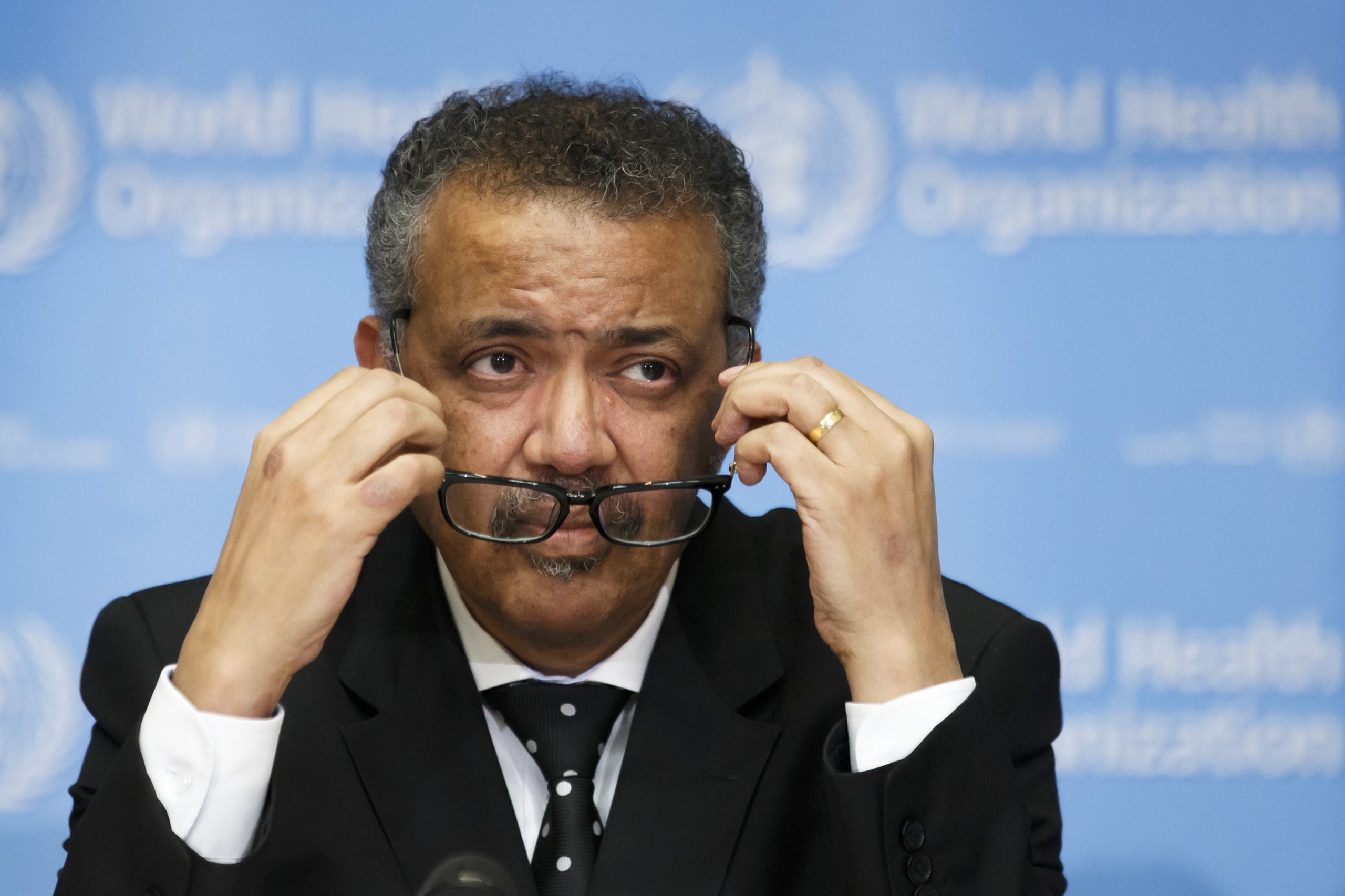 Covid-19: Organização Mundial de Saúde diz que a epidemia está num “ponto decisivo”