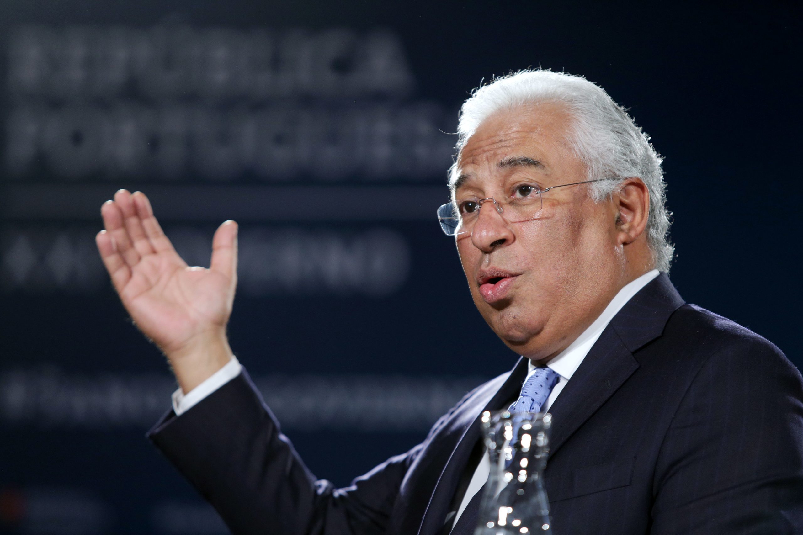 Primeiro-ministro diz que combate à precariedade “é central” para melhorar produtividade