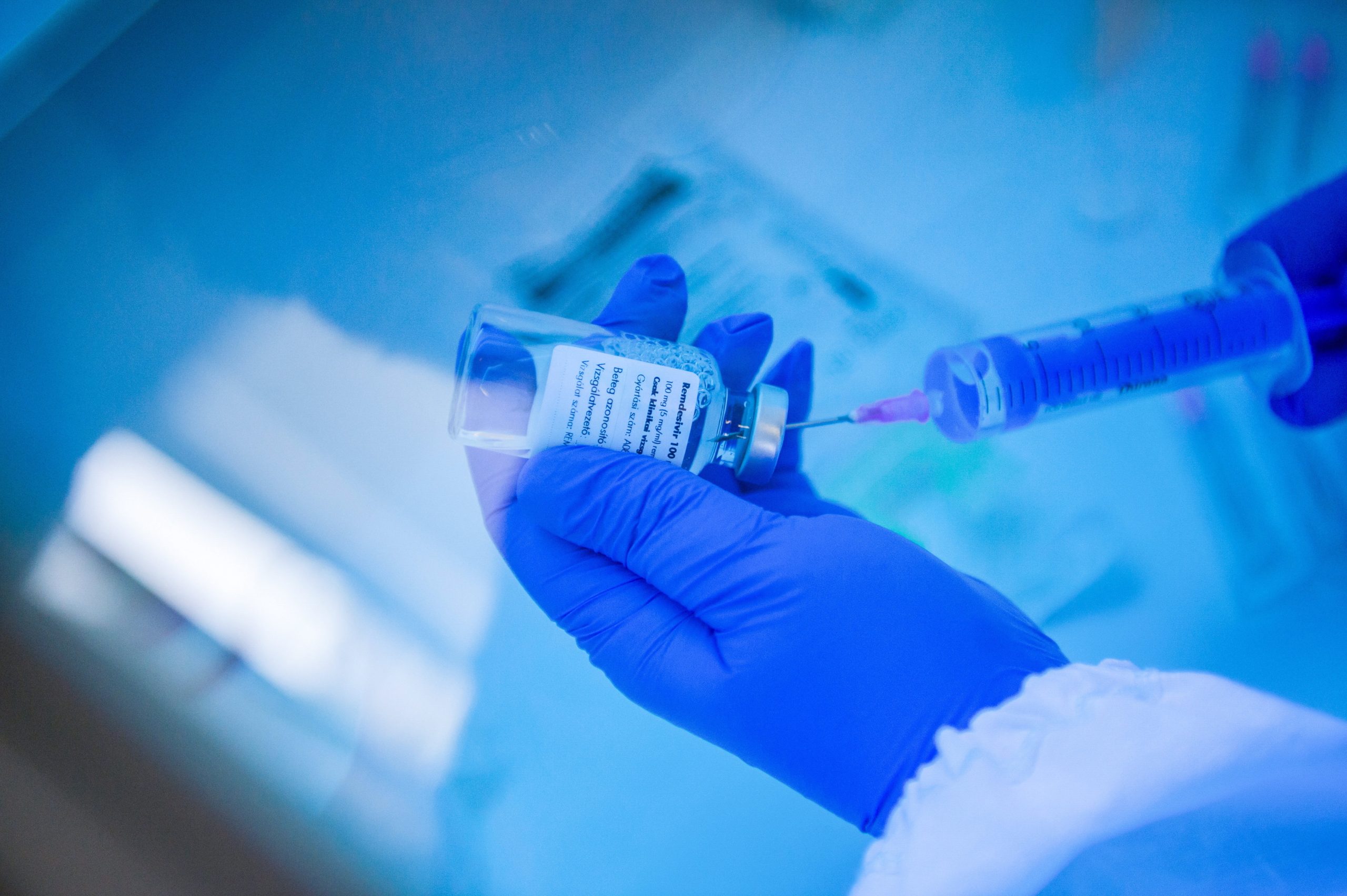 Covid-19: Investigadores no Reino Unido admitem que antiviral Remdesivir seja eficaz