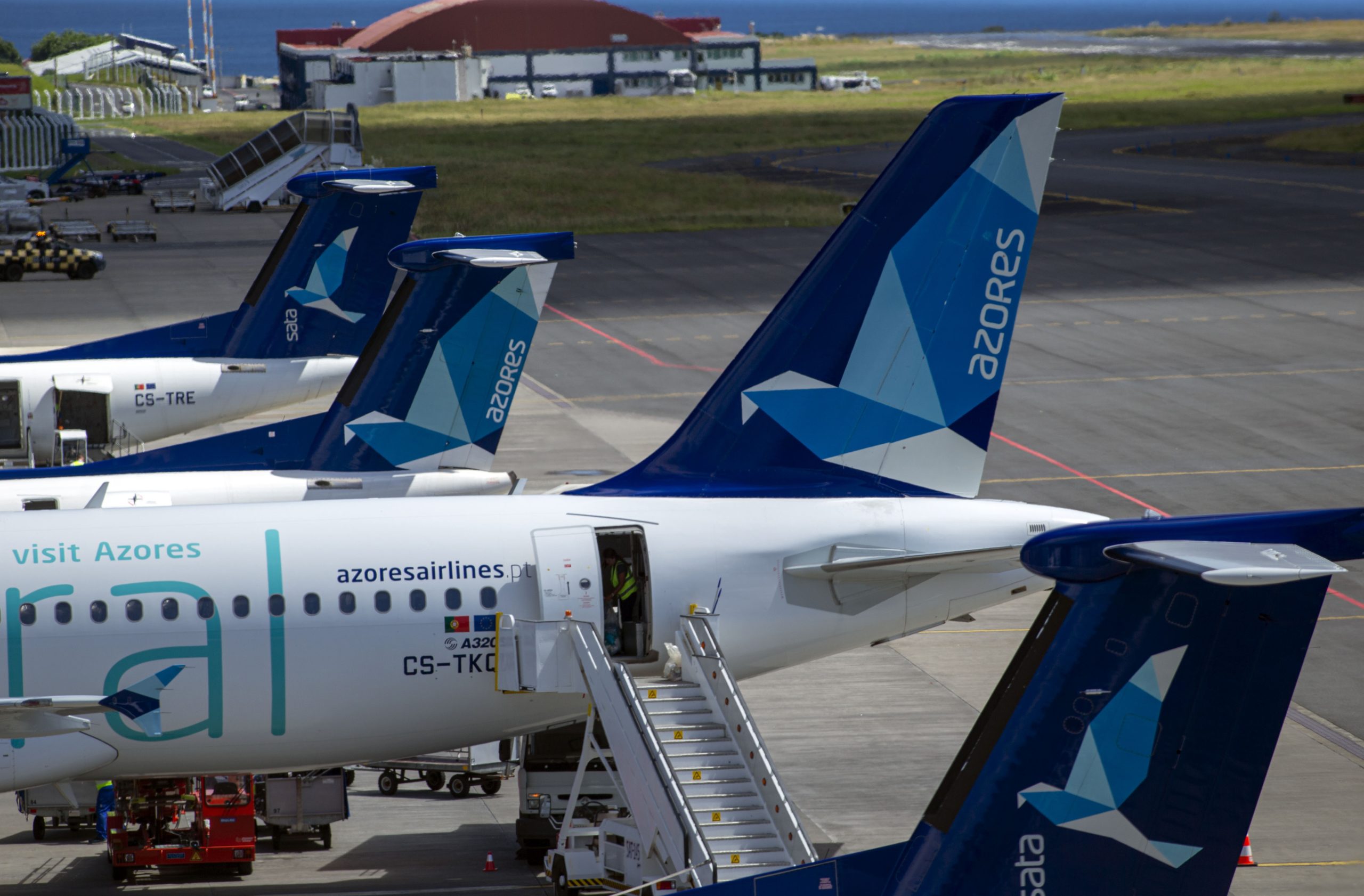 Suspeito de falso alarme de bomba em avião da SATA Azores Airlines proibido de frequentar aeroportos nacionais