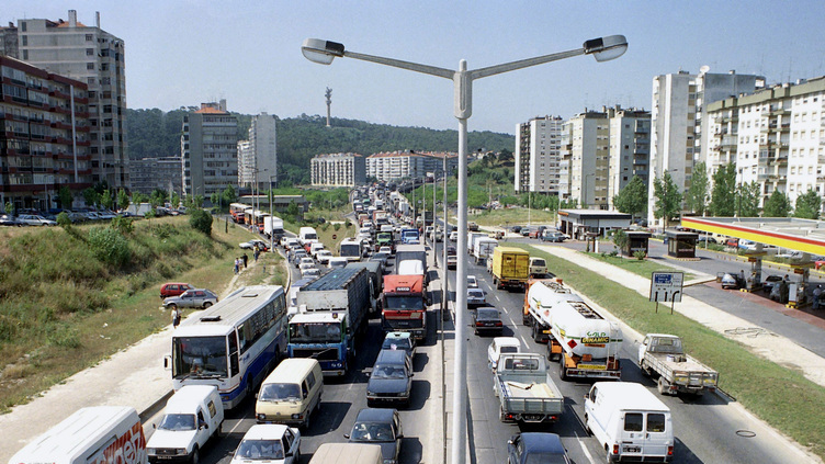 Câmara de Lisboa lança concurso para “ganhar tempo” com obras na 2.ª Circular