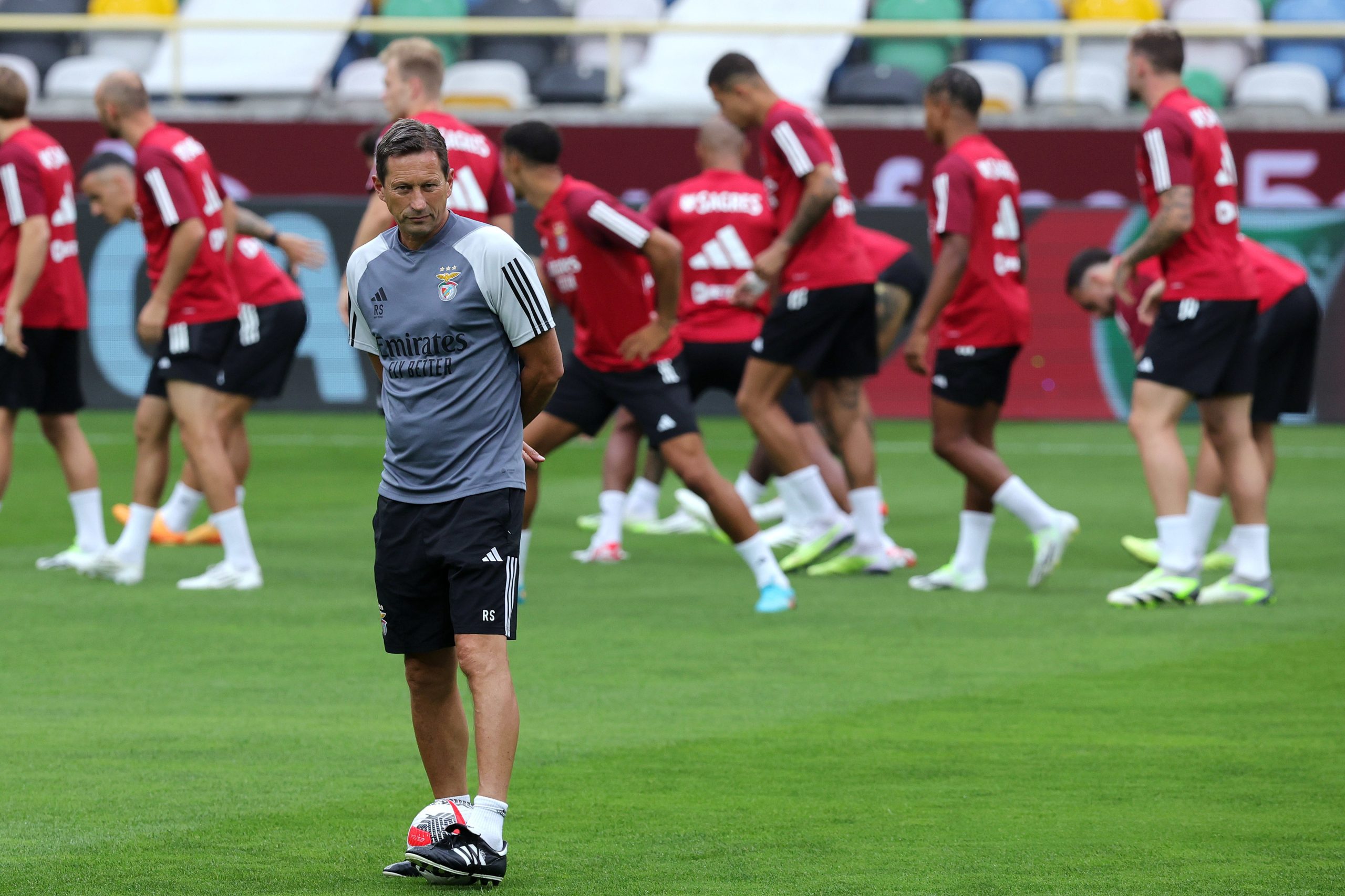 Schmidt manifesta-se triste por ter perdido Gonçalo Ramos antes do clássico