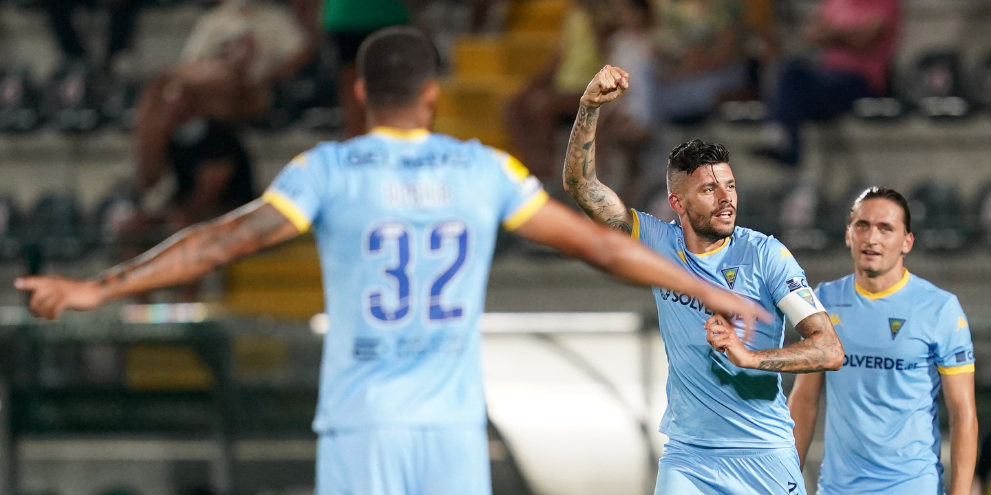 Ainda sem conhecer o sabor da derrota, Estoril vence em Paços de Ferreira
