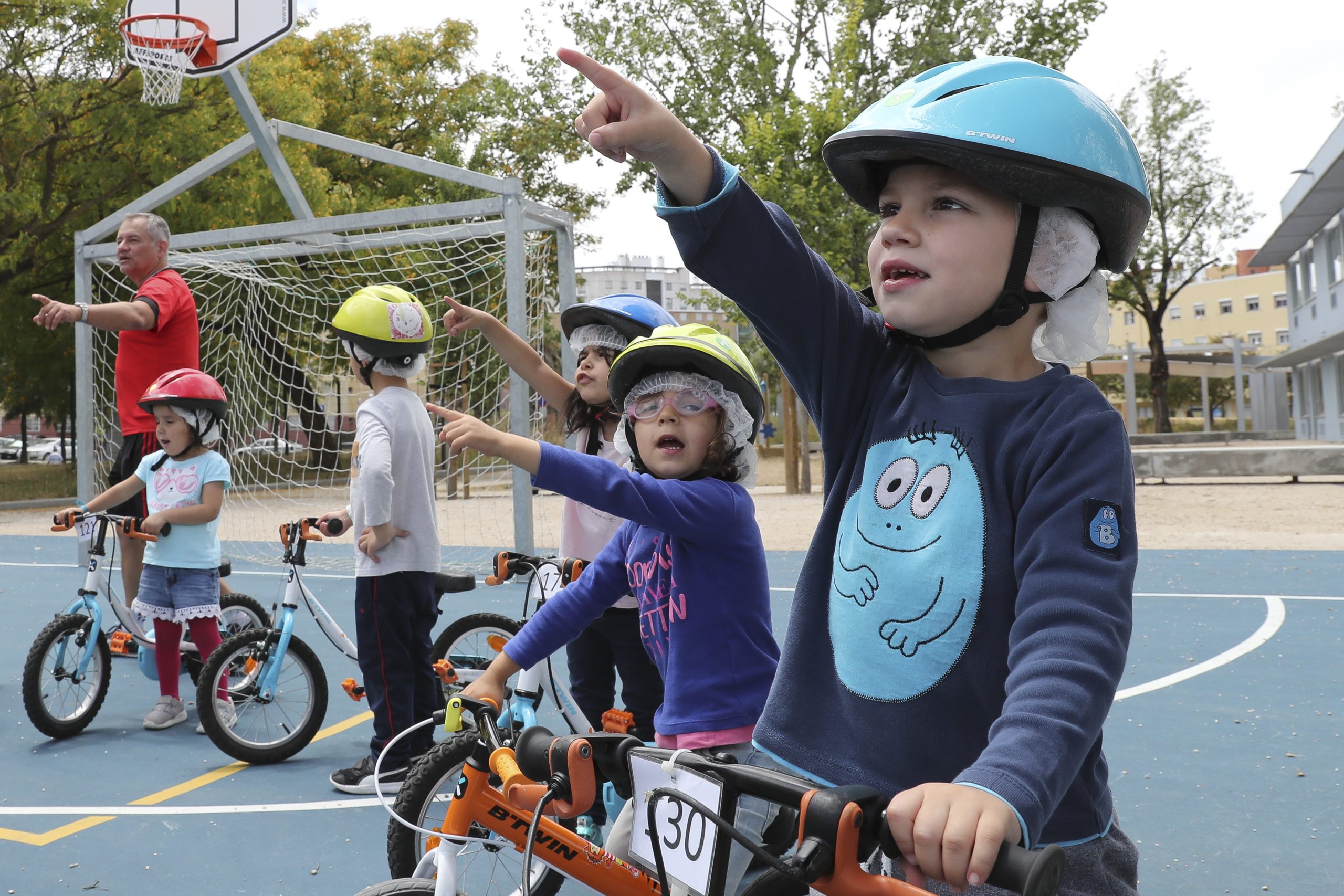 No regresso ao Pré-Escolar, os pais dividem-se e muitos continuam receosos