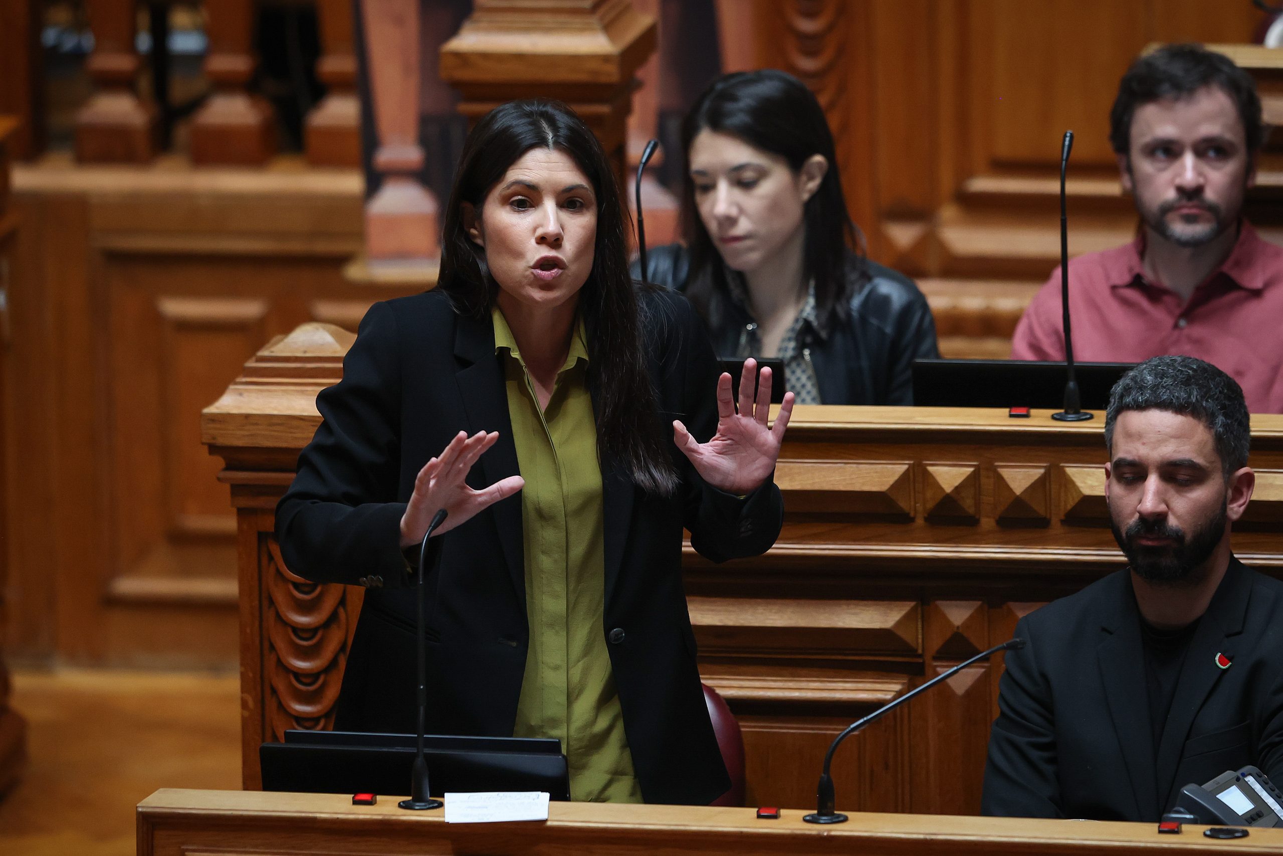 Mariana Mortágua: “Nunca me passou pela cabeça que o presidente da Assembleia da República legitime o discurso da extrema-direita”