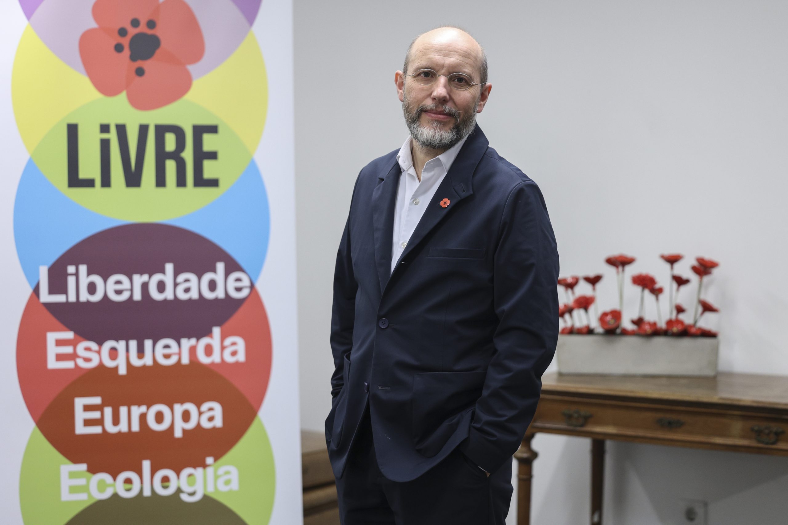 Rui Tavares considera chocante decisão do Governo de adiar celebrações do 25 de Abril