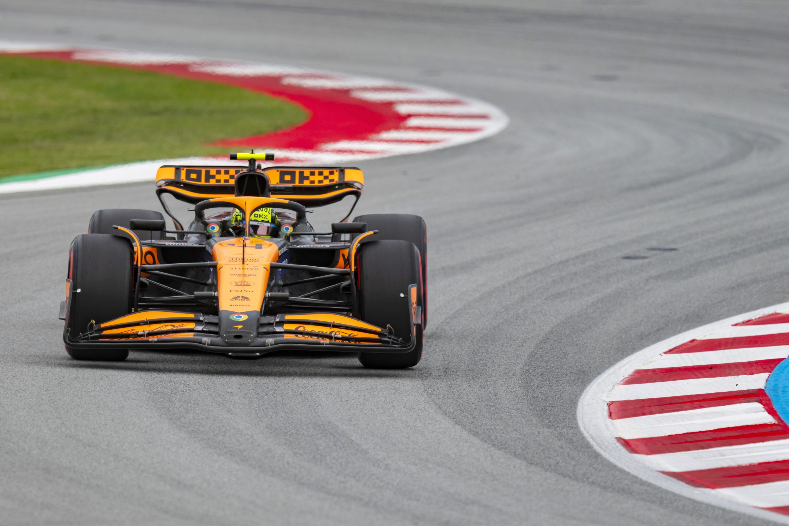 Lando Norris conquista segunda ‘pole’ da carreira no GP de Espanha