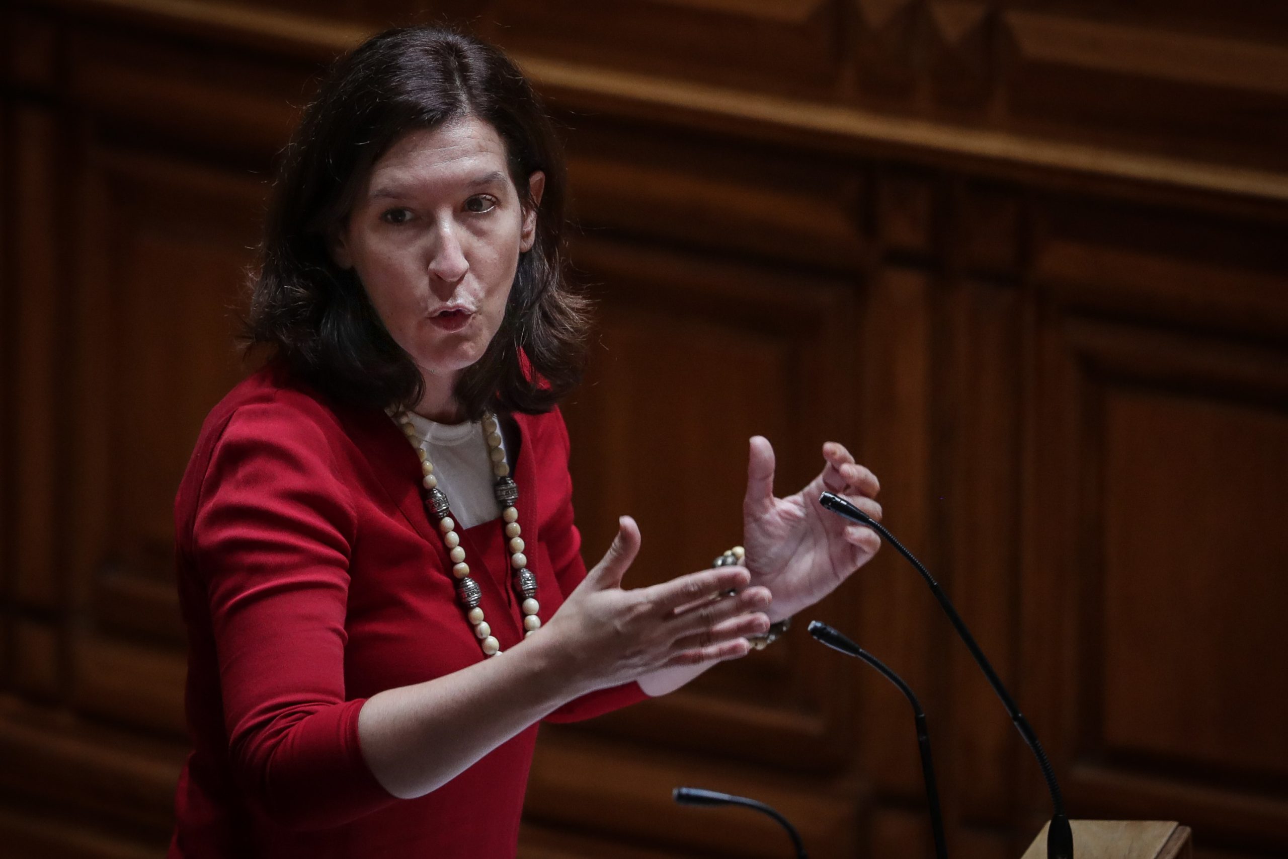 Cecília Meireles rejeita que o CDS “se funda” com o PSD