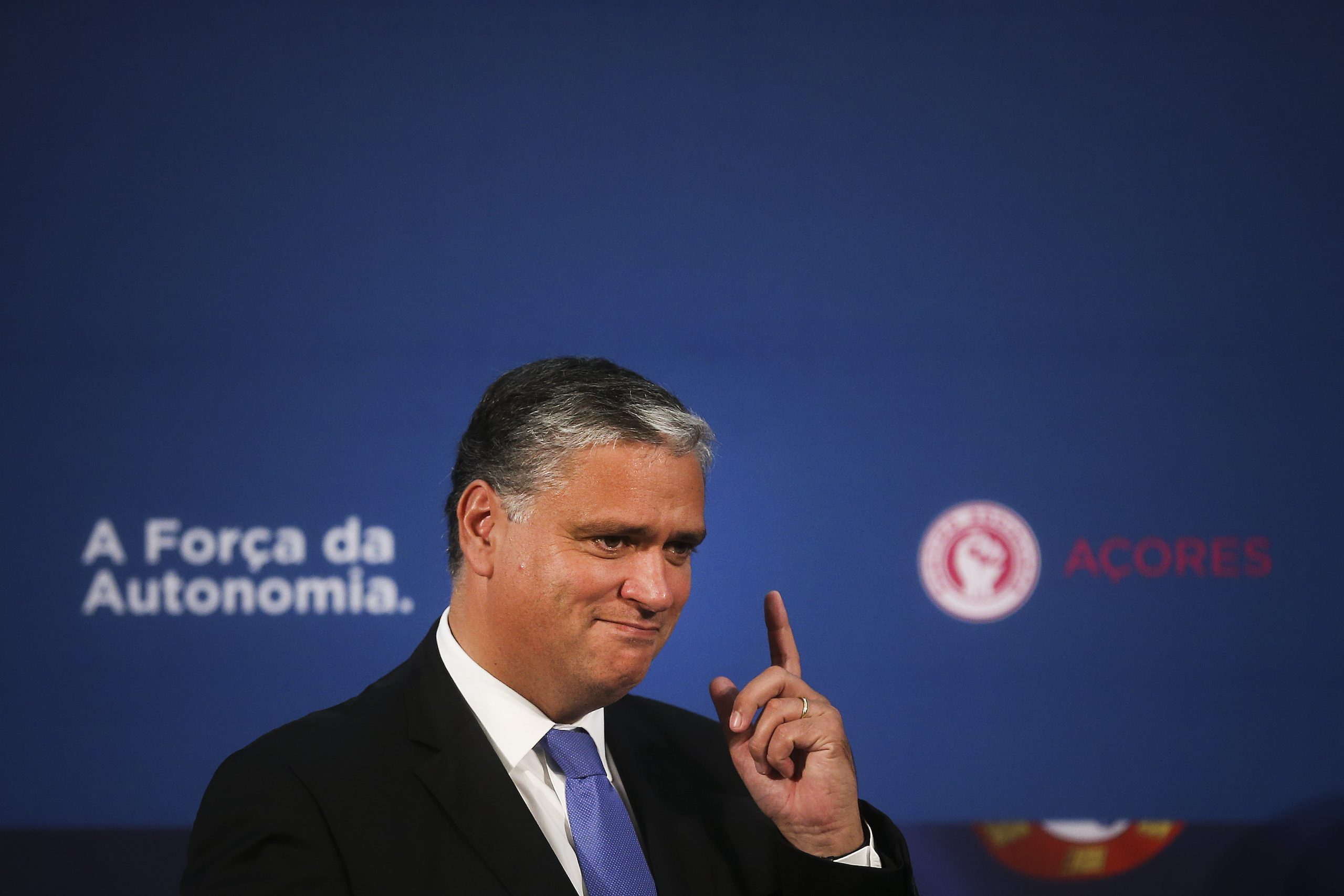 Vasco Cordeiro anuncia “primeiro impulso” para processo de descentralização nos Açores