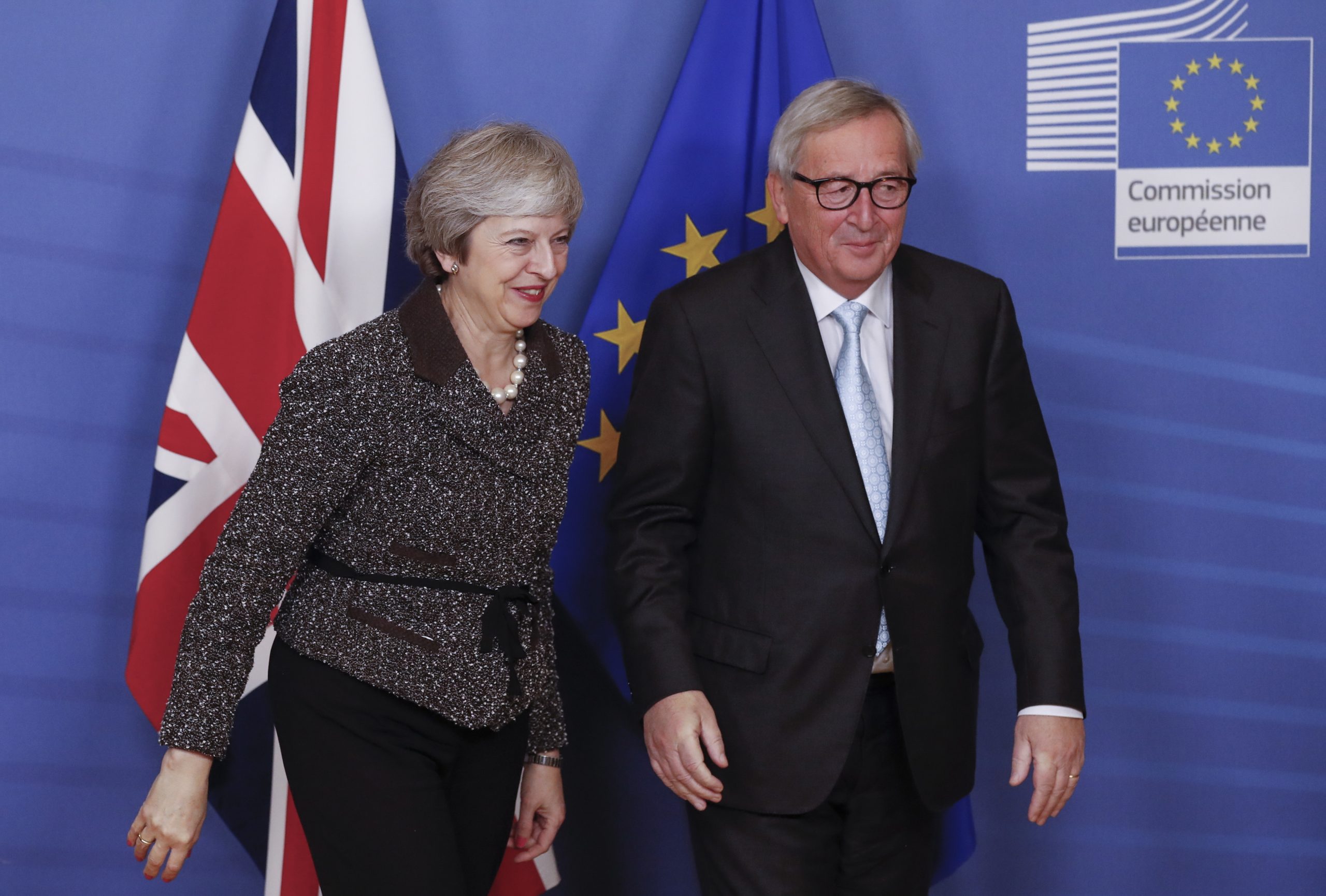 Juncker recebe Theresa May na quinta-feira