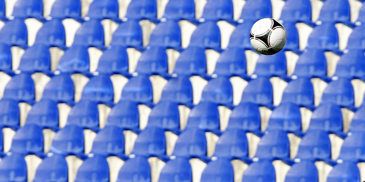 Governo e Liga satisfeitos com lotação total dos estádios