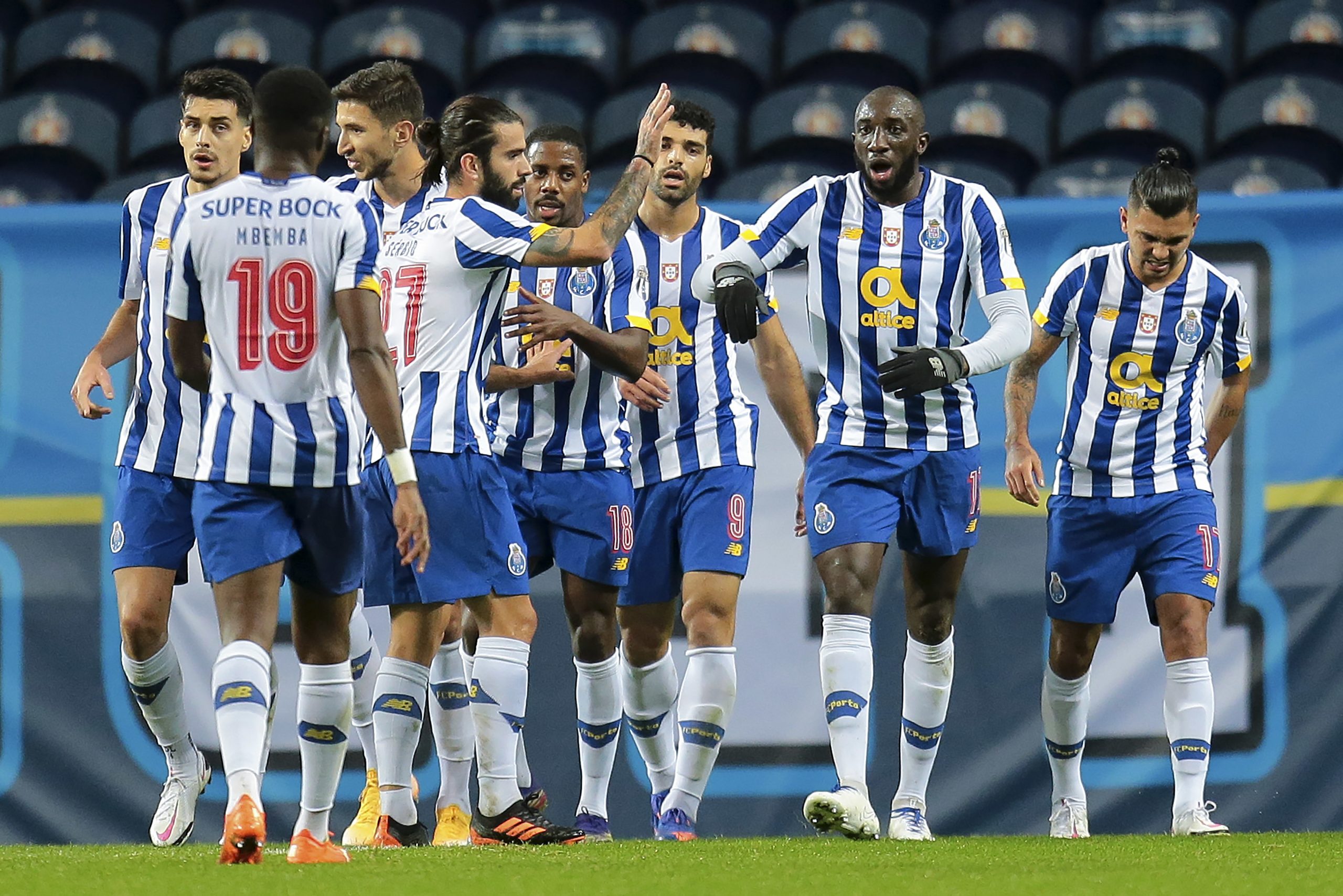 FC Porto vence Tondela e ruma aos oitavos de final da Taça