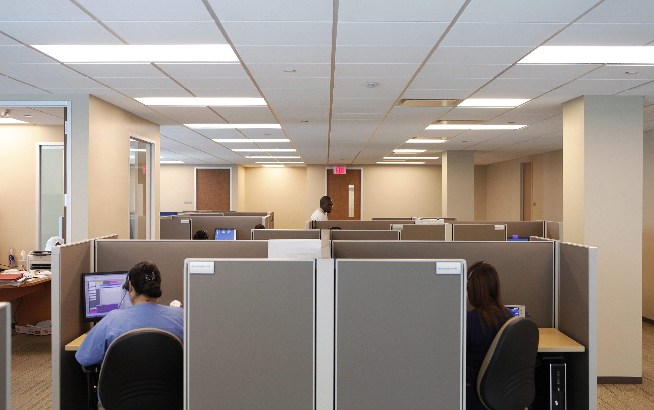 Trabalhadores de ‘call centers’ em greve no Natal e passagem do ano