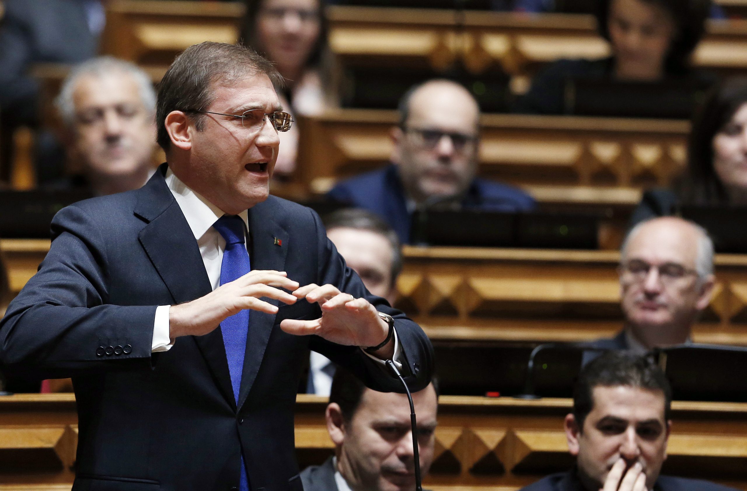 Passos vai confrontar Costa na AR sobre o governador do Banco de Portugal