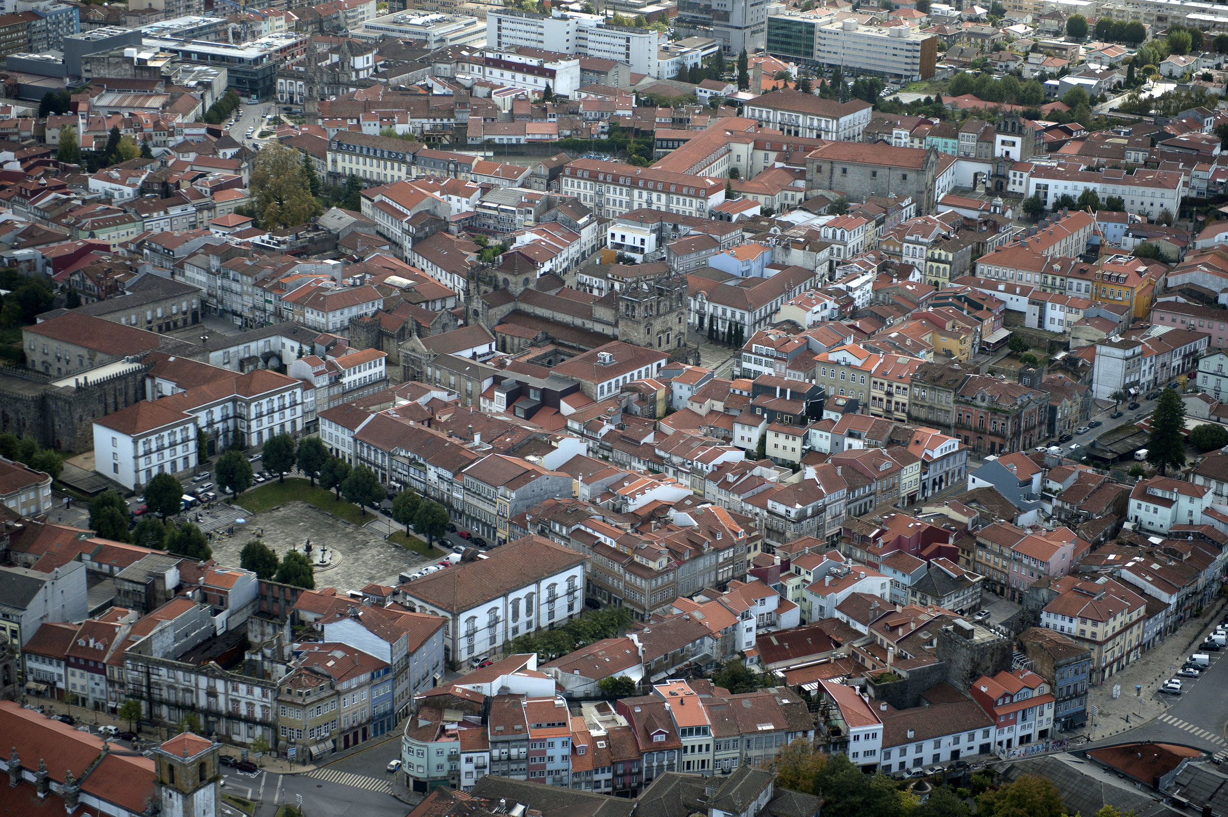 Viana do Castelo e Braga sob aviso laranja devido à chuva, vento e agitação marítima