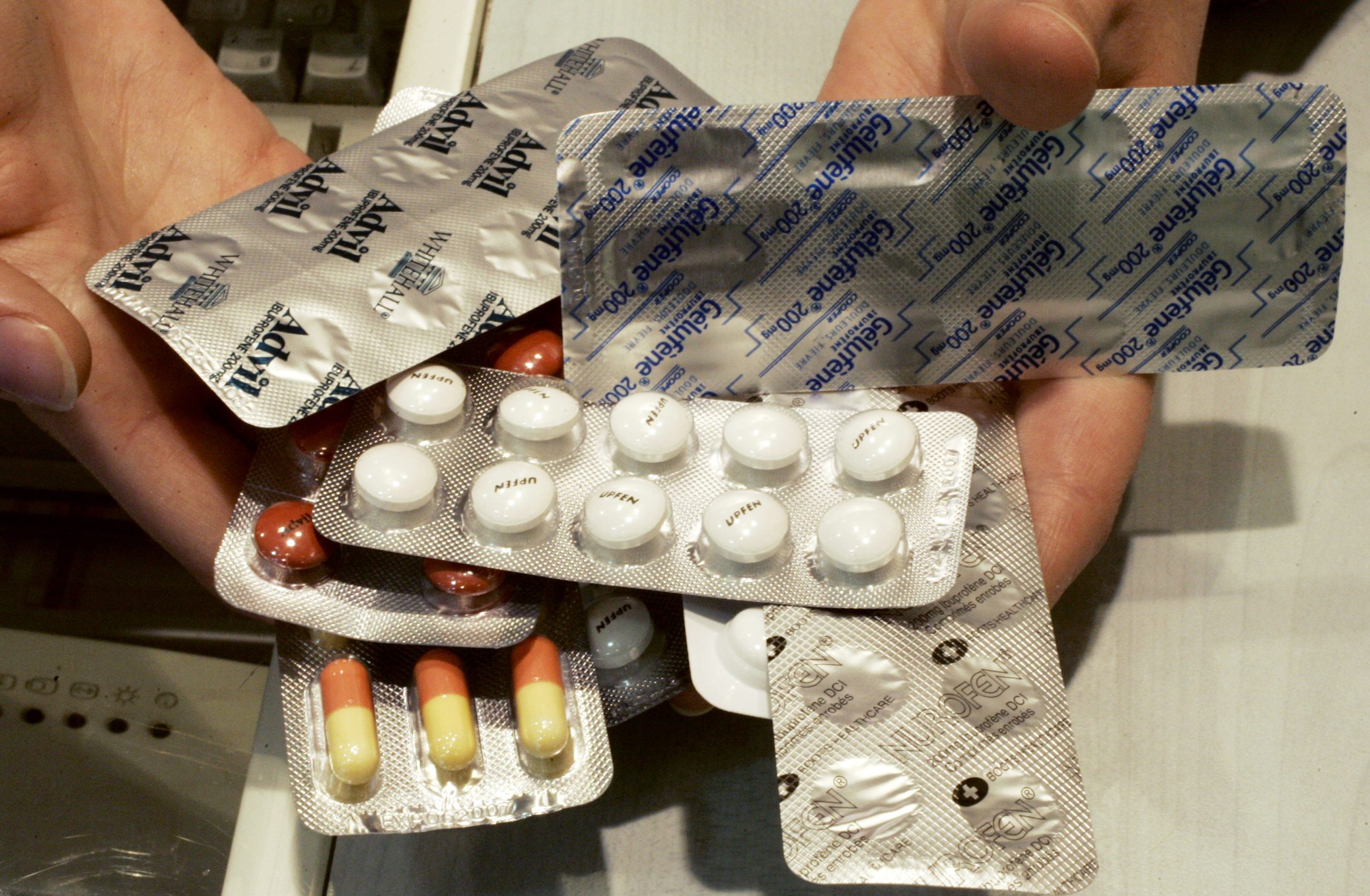 Portugal ficava sem medicamentos se o apagão durasse mais tempo? Infarmed diz que há um polo da reserva europeia