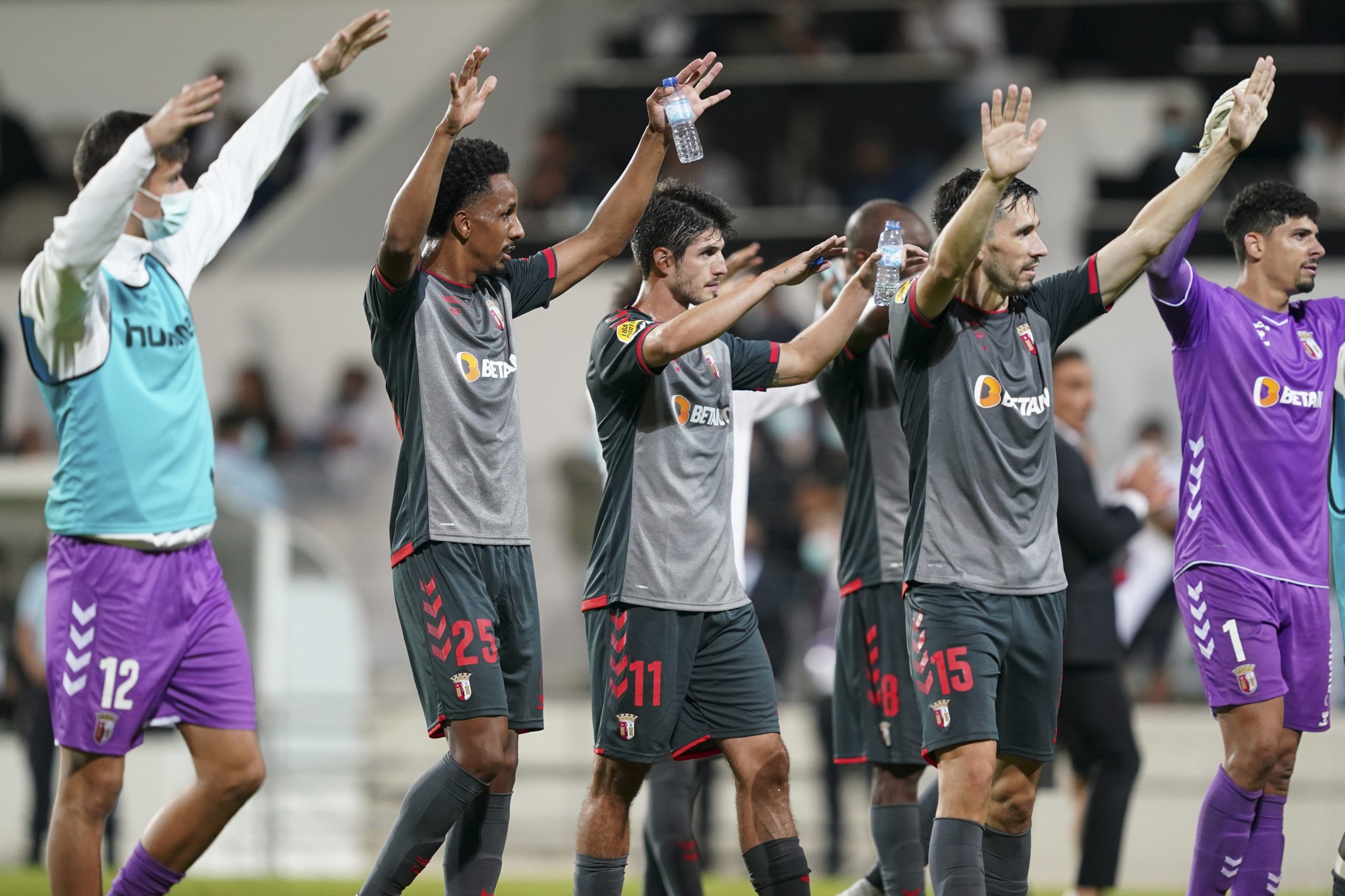 Sporting de Braga arranca campanha na Liga Europa em Belgrado frente ao Estrela Vermelha