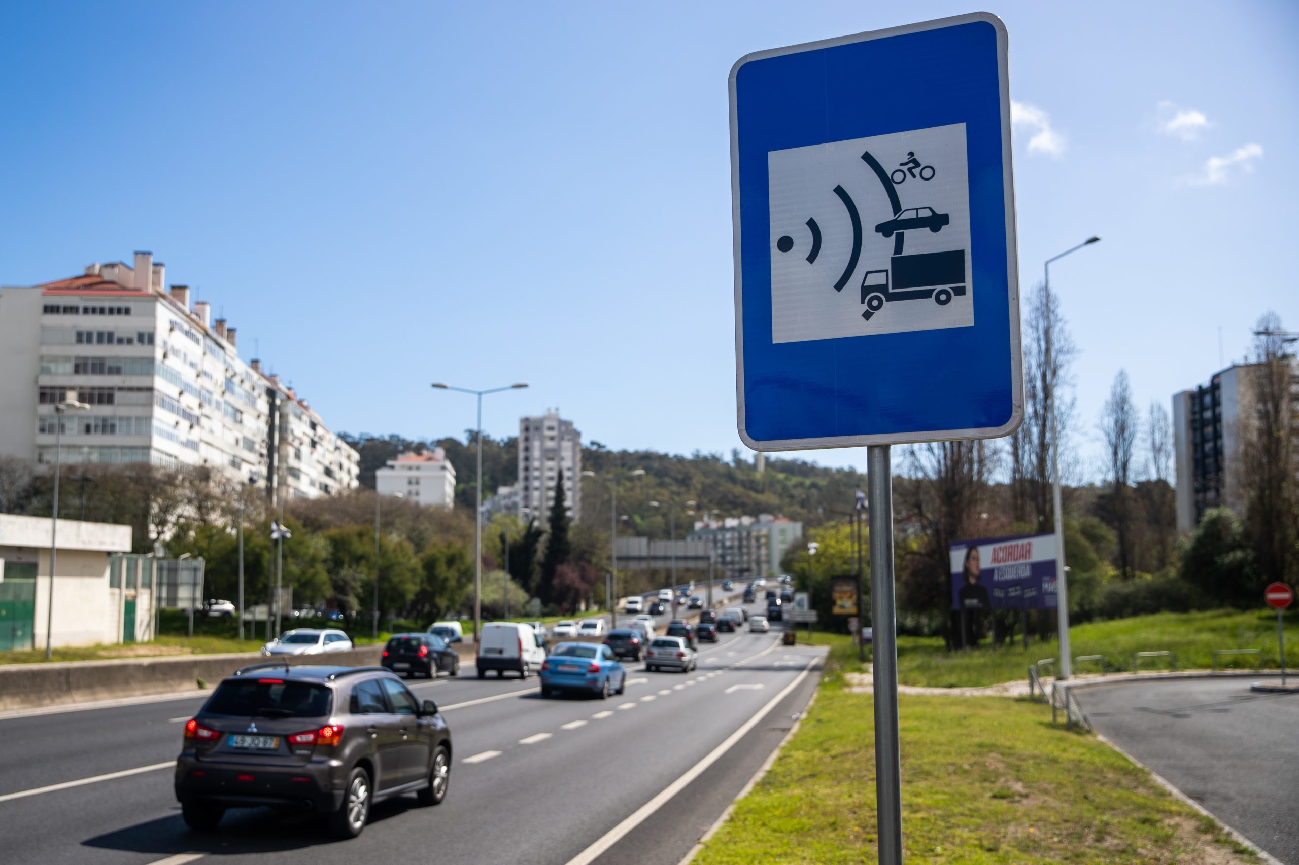 50 novos radares de controlo de velocidade vão entrar em funcionamento no primeiro trimeste de 2023