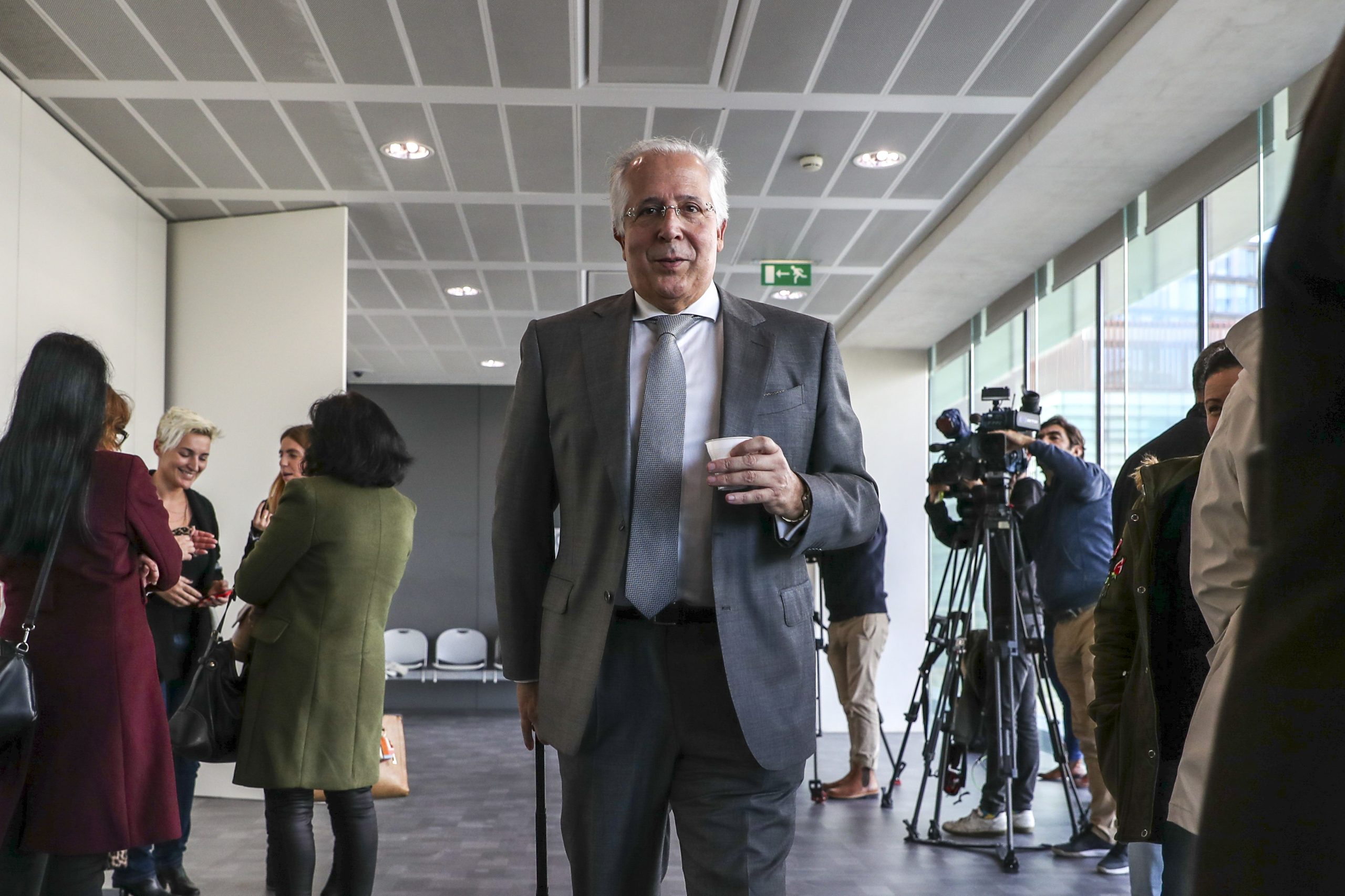 Supremo admite recurso pendente e manda libertar Orlando Figueira