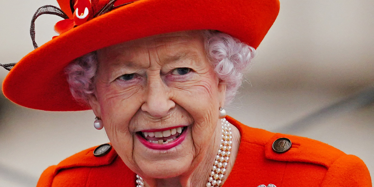 Mais uma ausência. Isabel II também não vai estar presente na corrida de cavalos deste sábado