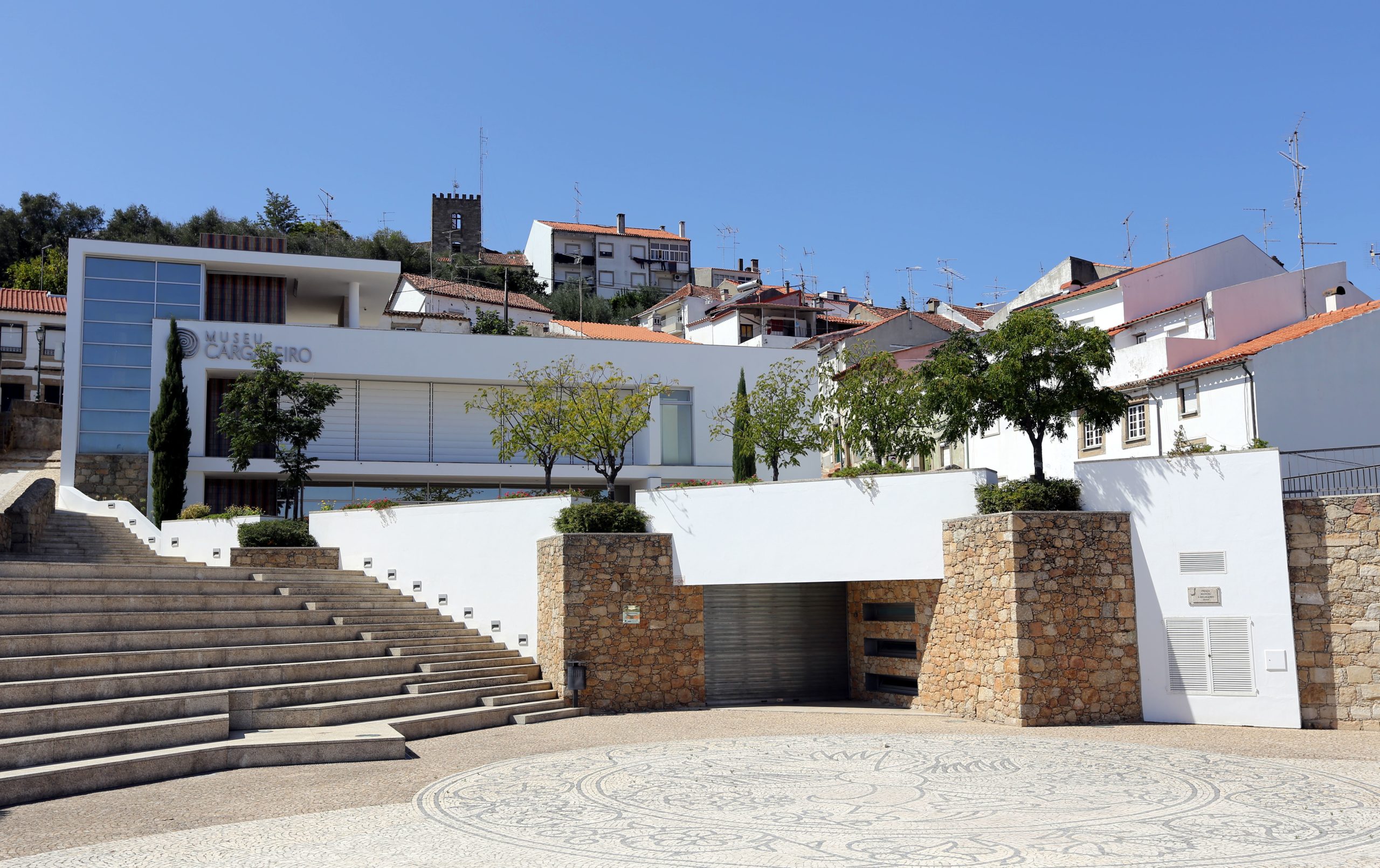 Castelo Branco: Museu Cargaleiro vai ter núcleo de cerâmica nas antigas instalações da GNR