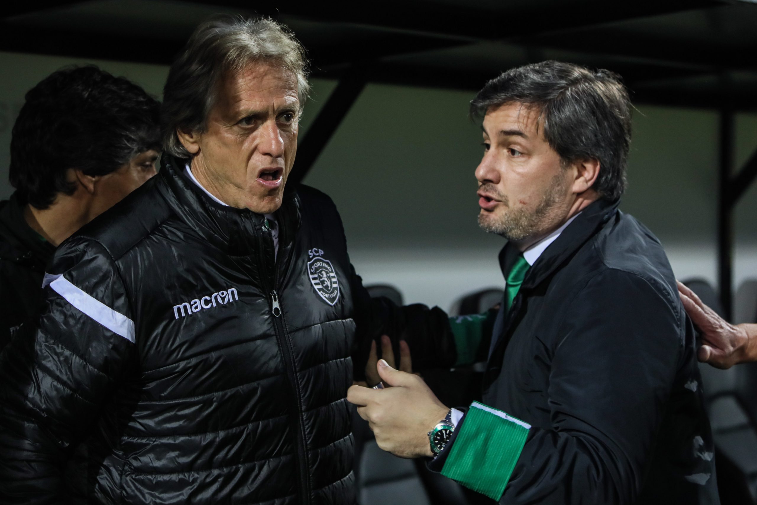 Jorge Jesus diz que a relação com Bruno de Carvalho “não era assim tanta” para falarem muitas vezes e que também “não dava muitas hipóteses”
