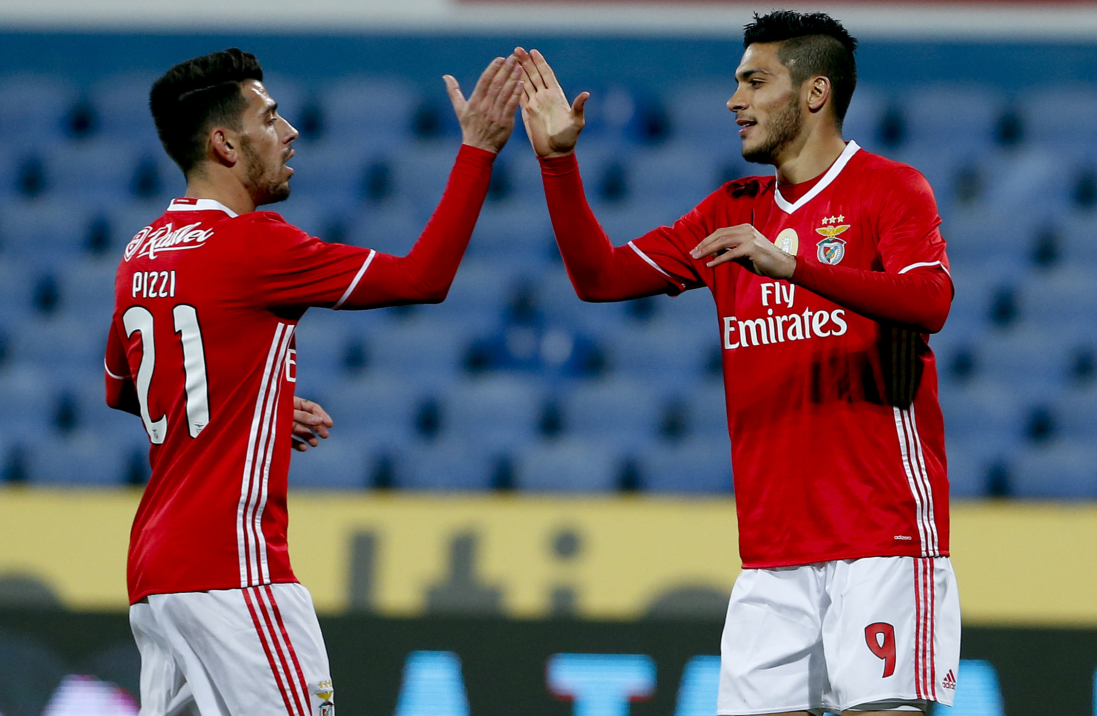 Benfica não deixa Real sonhar