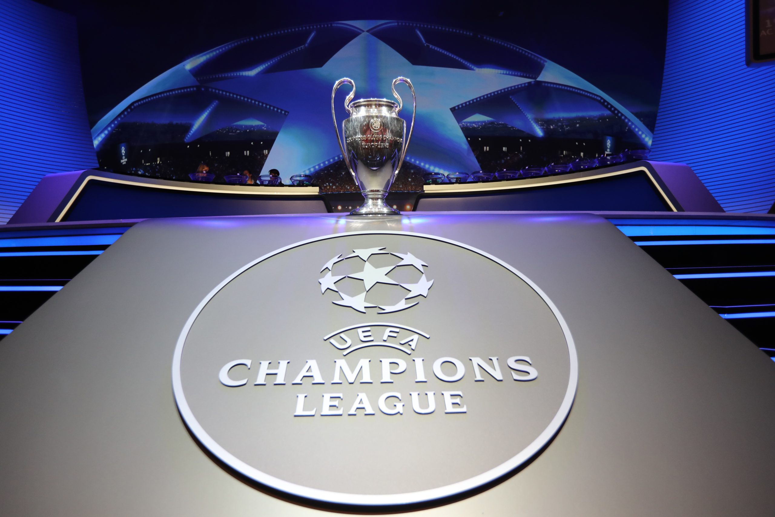 A sorte sorriu ao FC Porto e o SL Benfica tem pela frente o Bayern. Confira os grupos da ‘Champions’
