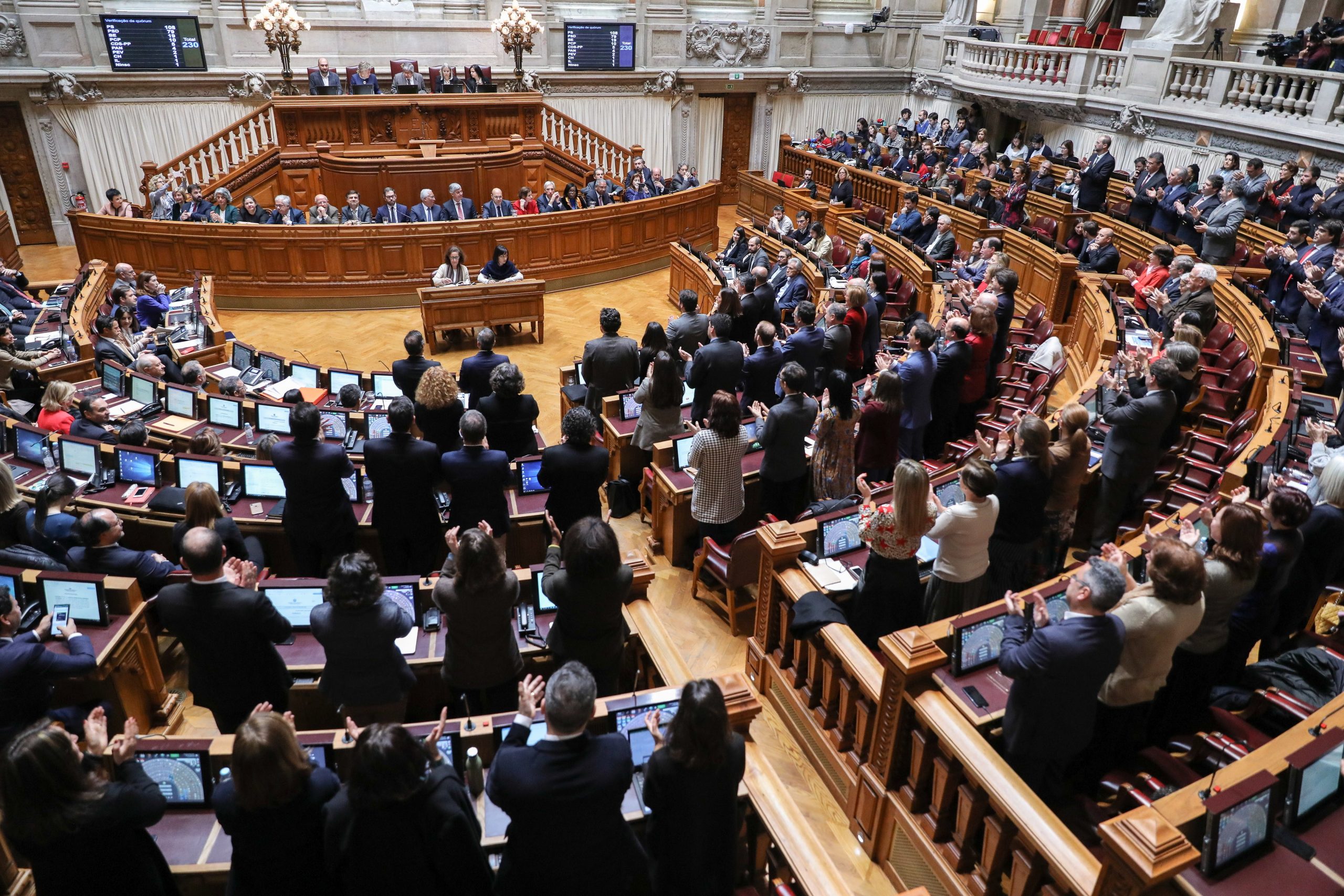 Assembleia da República aprova voto de pesar pelas vítimas do Holocausto