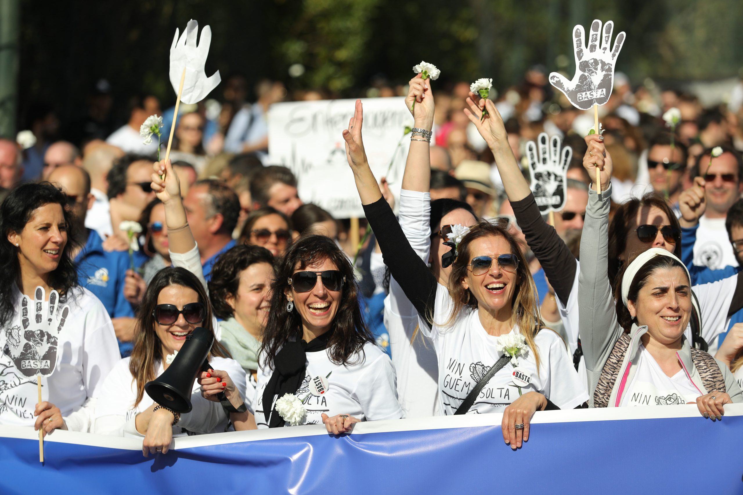 Milhares de enfermeiros na marcha pela enfermagem em Lisboa