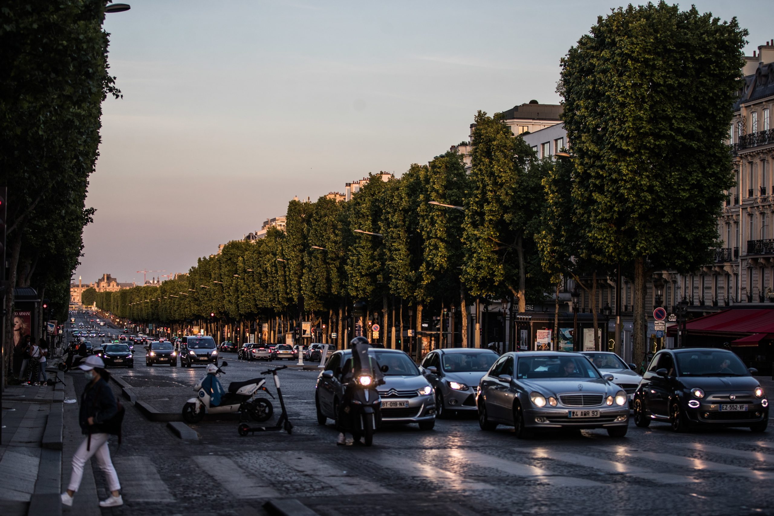 Paris arranca esta segunda-feira com limite de 30km/hora na maioria das ruas