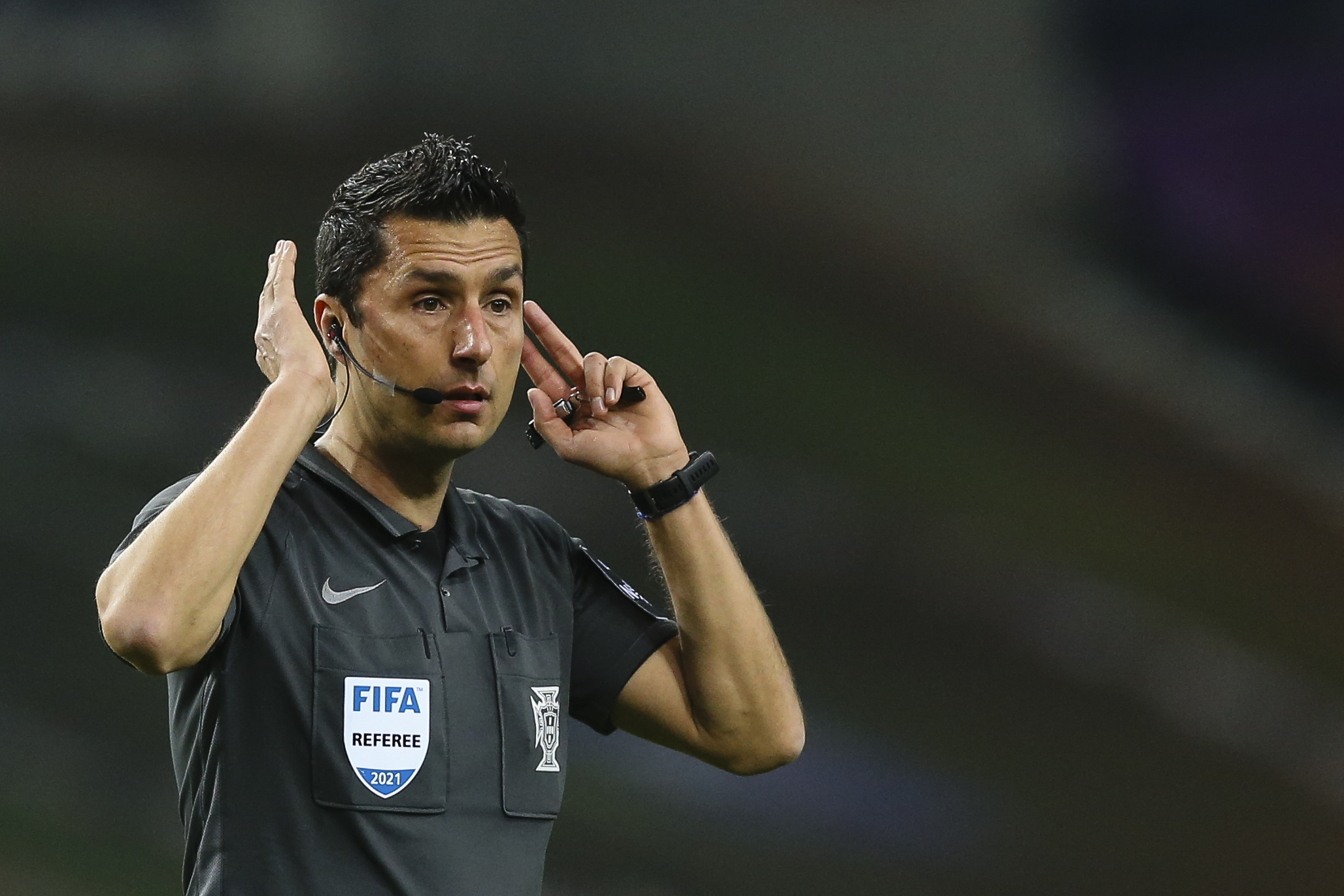Árbitro Tiago Martins no dérbi Benfica-Sporting