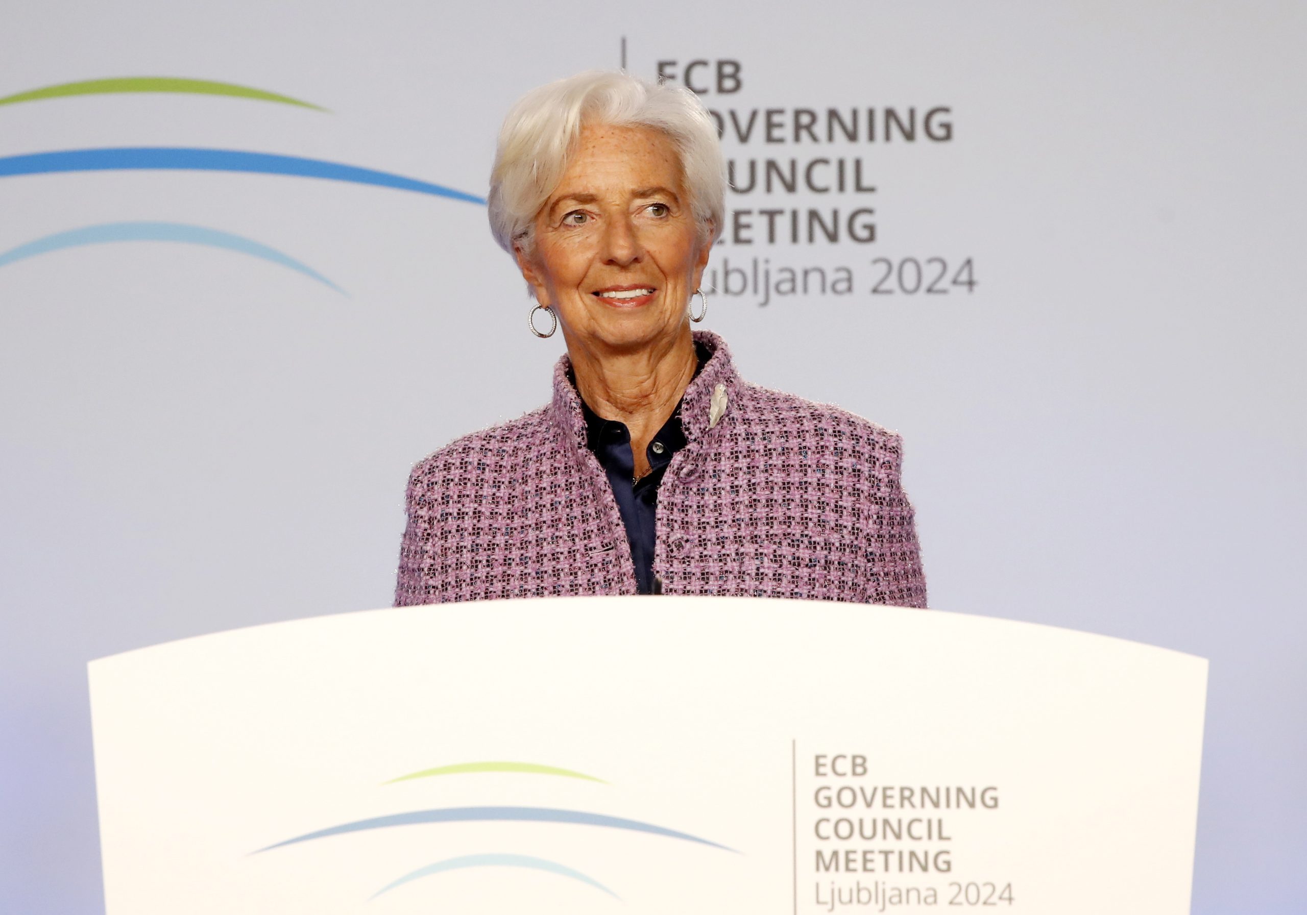 Lagarde vê economia mais débil na zona euro. Mas afasta recessão