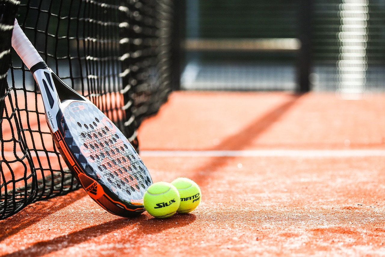 Câmara de Guimarães aprova subsídio para torneio de Padel “organizado pelo filho do presidente”