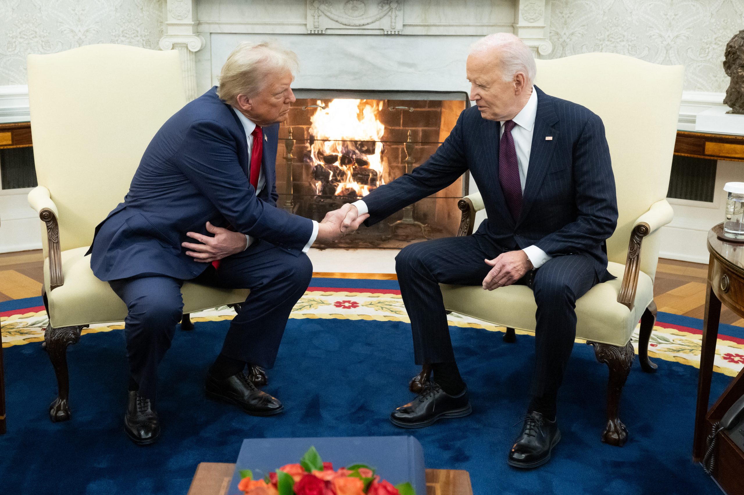 Donald Trump na Casa Branca para reunião com Joe Biden