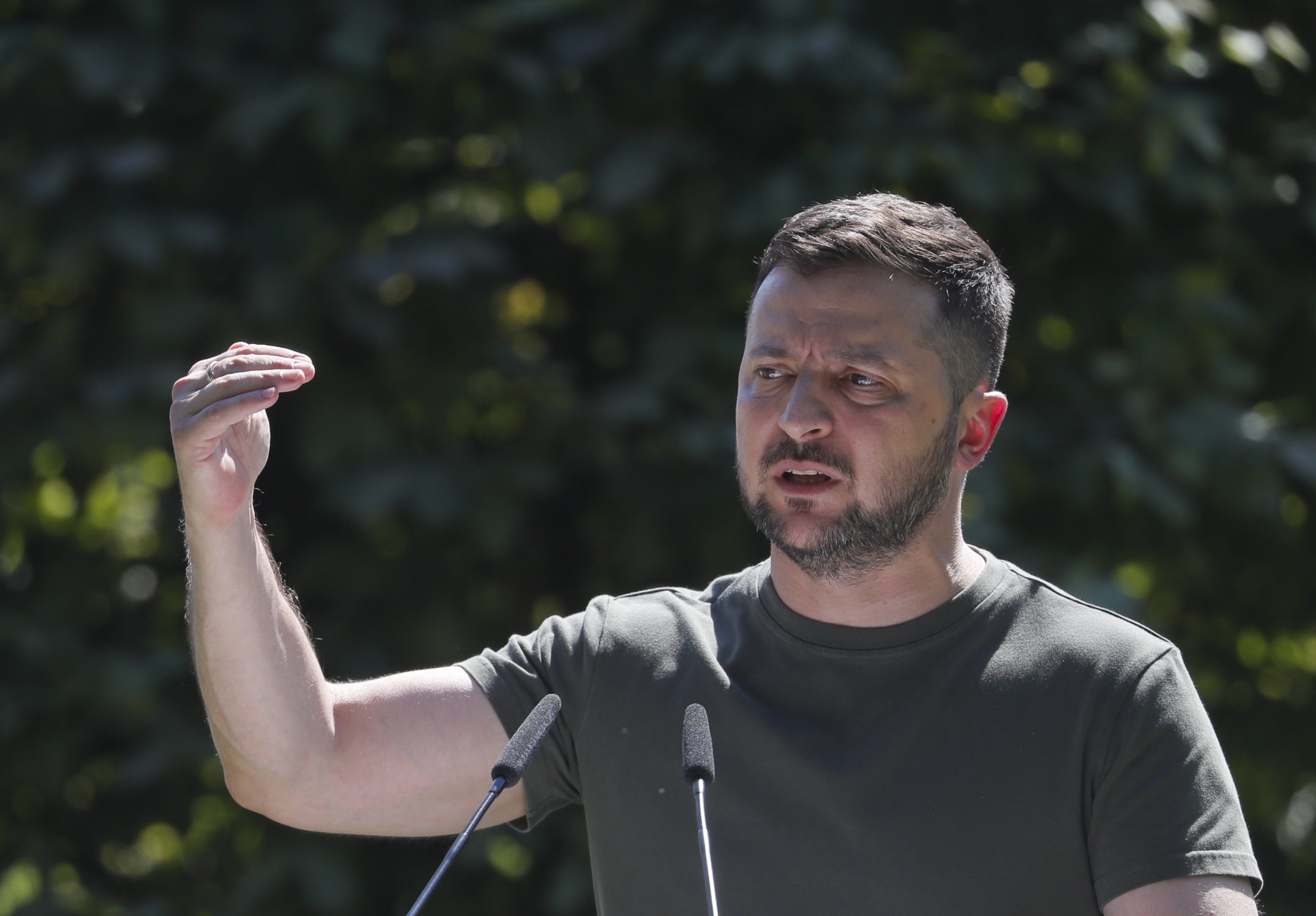 Zelensky exige resposta internacional ao “terror nuclear russo”