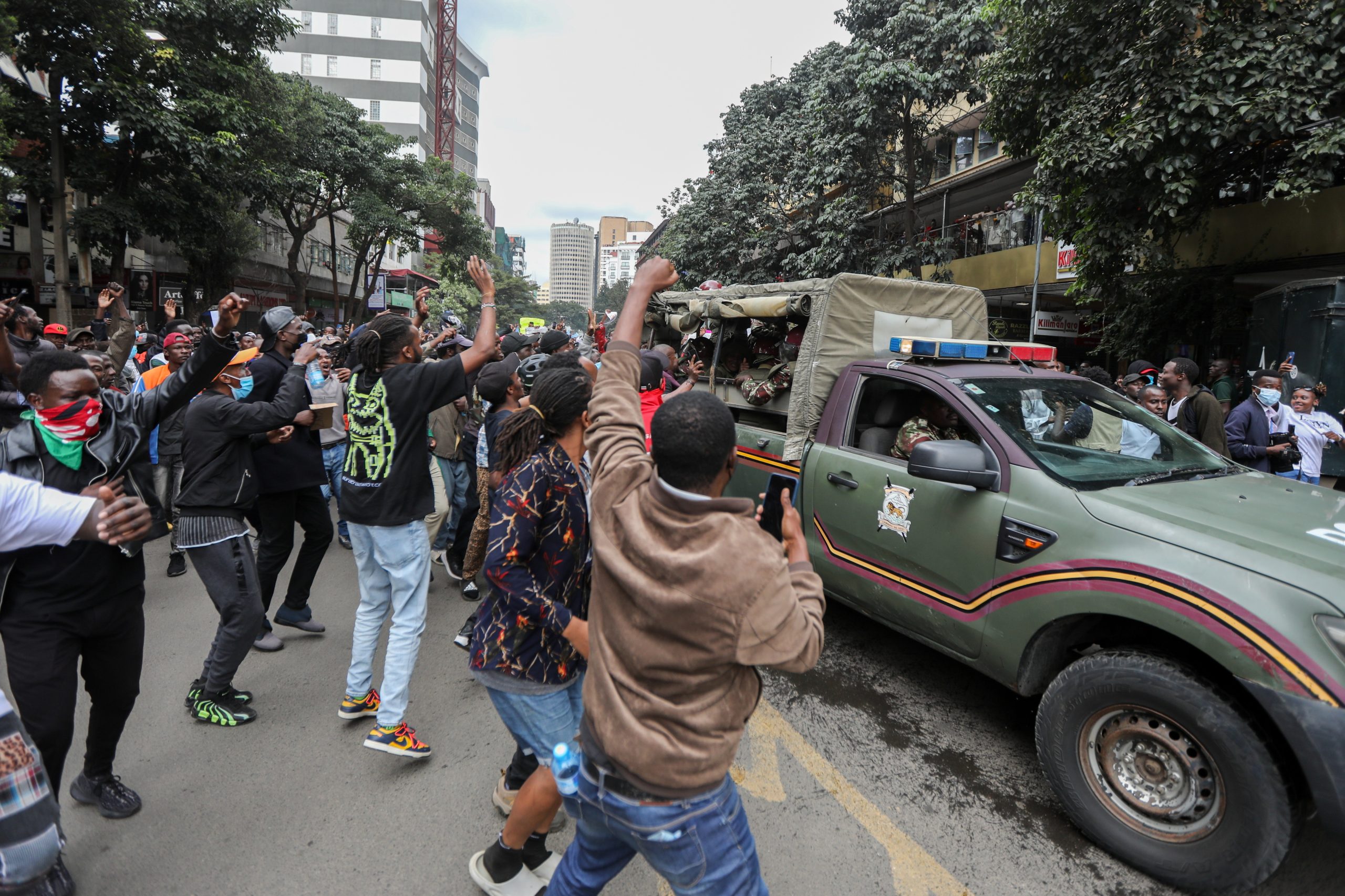Pelo menos 35 pessoas presas e 200 feridas em protestos contra Governo no Quénia