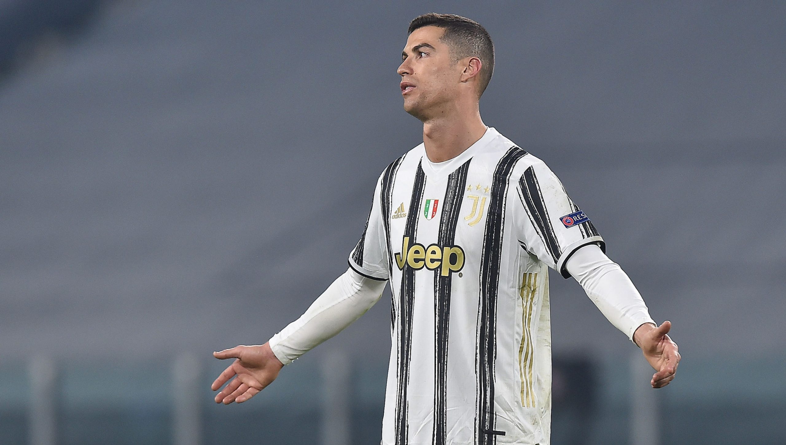 Treinador da Juventus “feliz” por poder contar com Cristiano Ronaldo até 2022