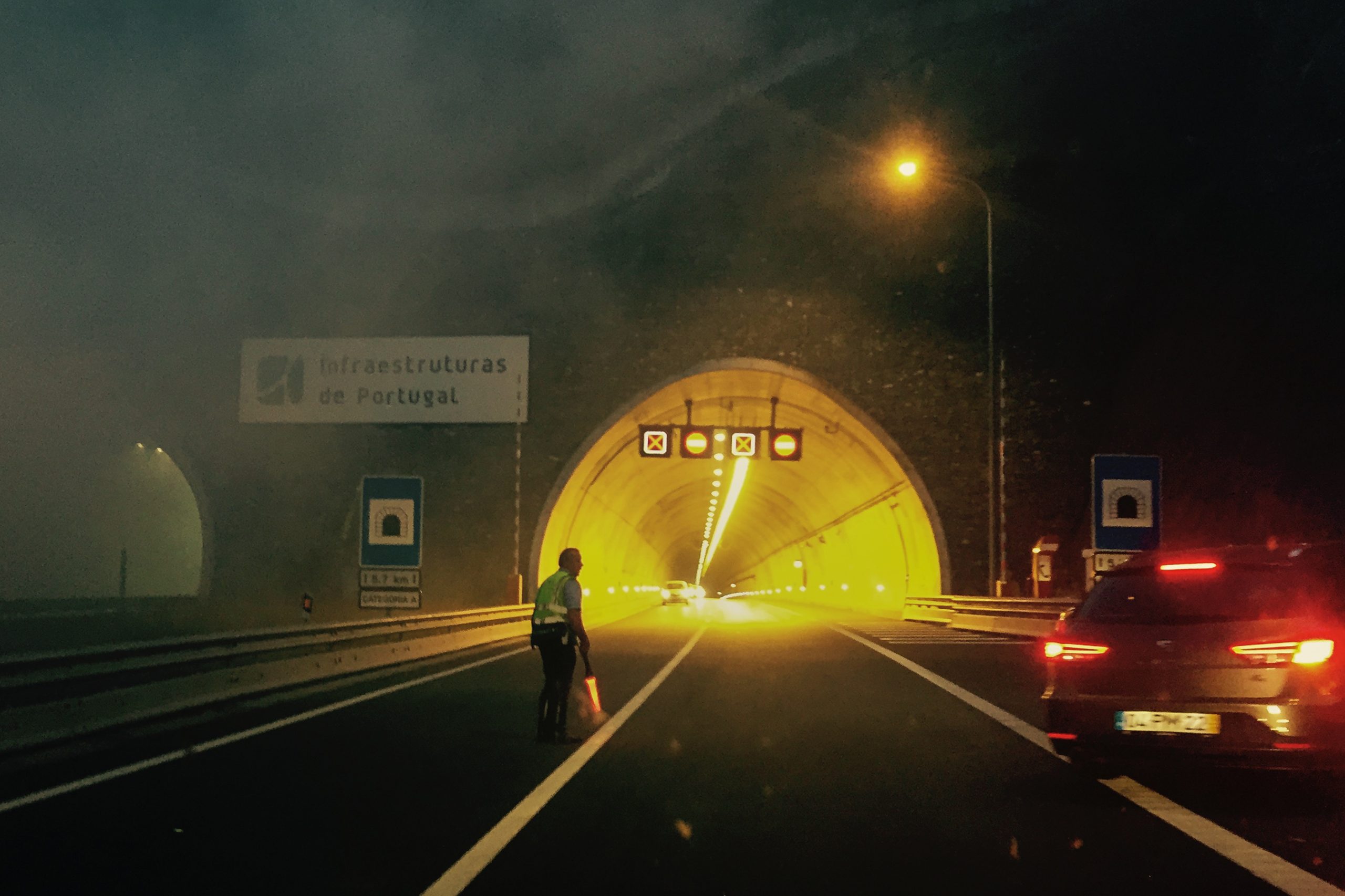 Investigadores estudam incêndios em viaturas após incidentes no Túnel do Marão