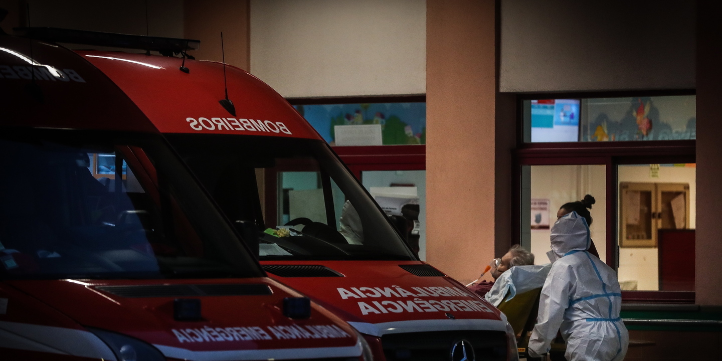 Doentes urgentes esperam cerca de sete horas nas urgências do hospital Amadora-Sintra
